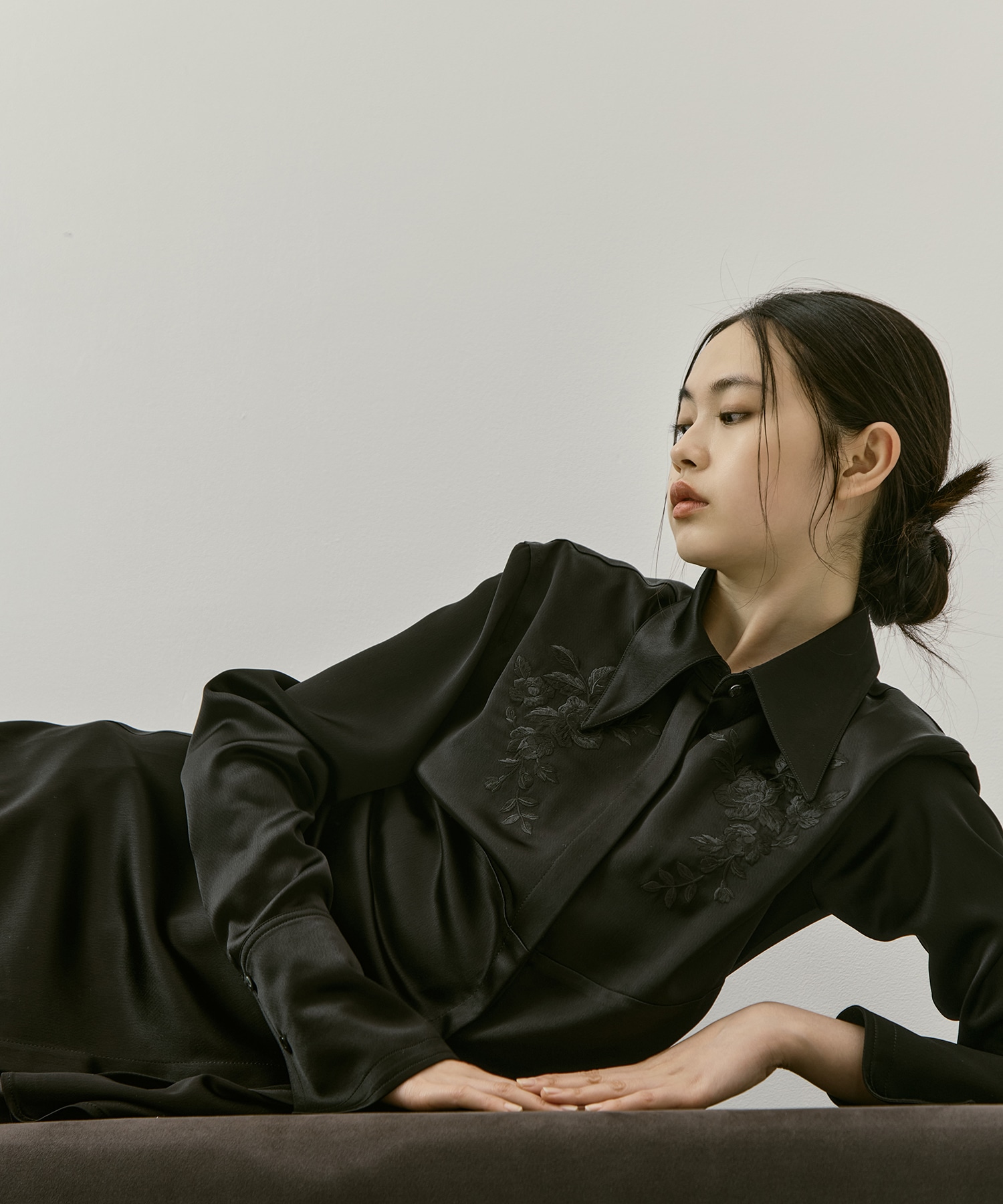 別注 EMBROIDERY SATIN SHIRT FETICO