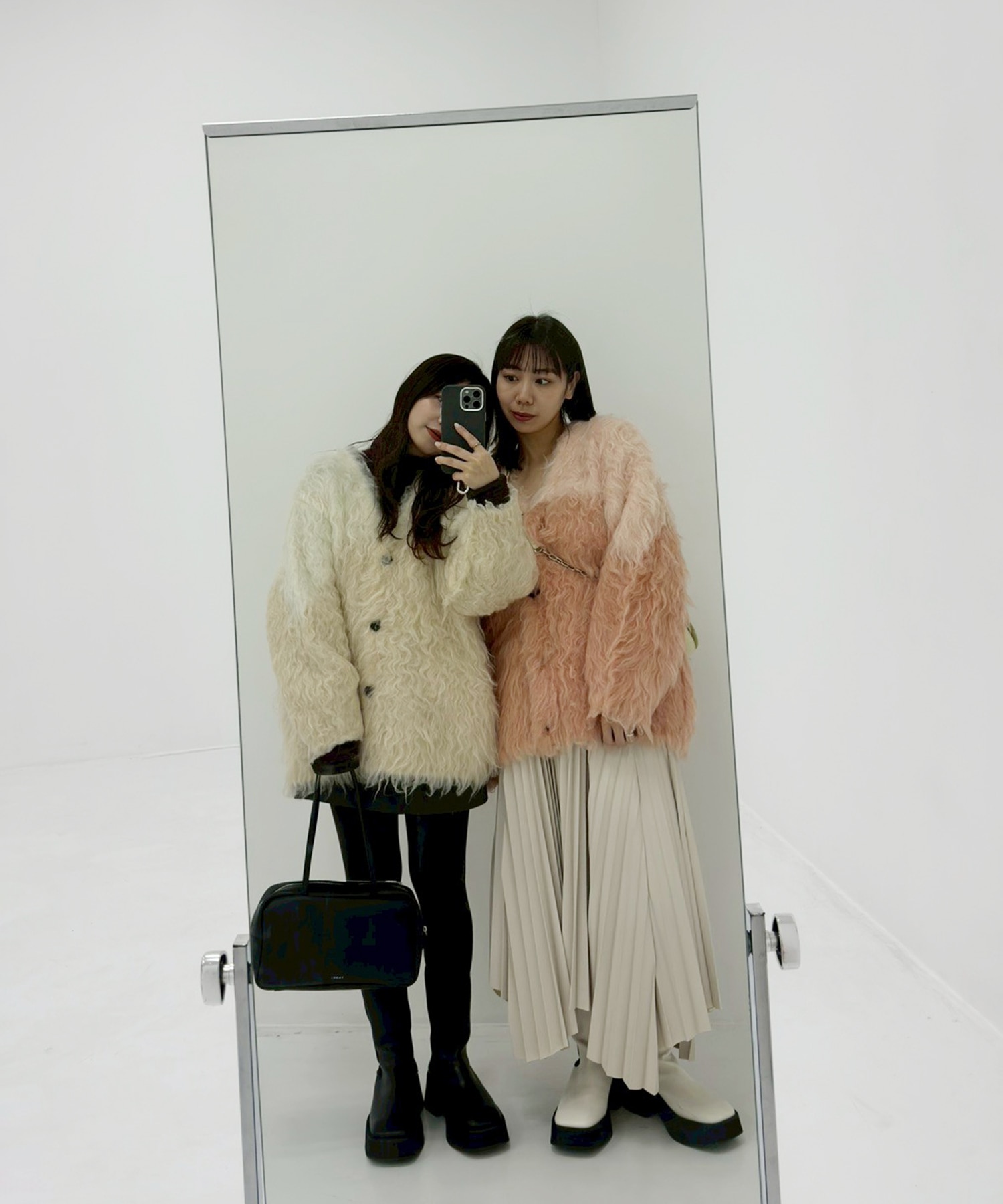 BI COLOR SHAGGY KNIT CARDIGAN CLANE