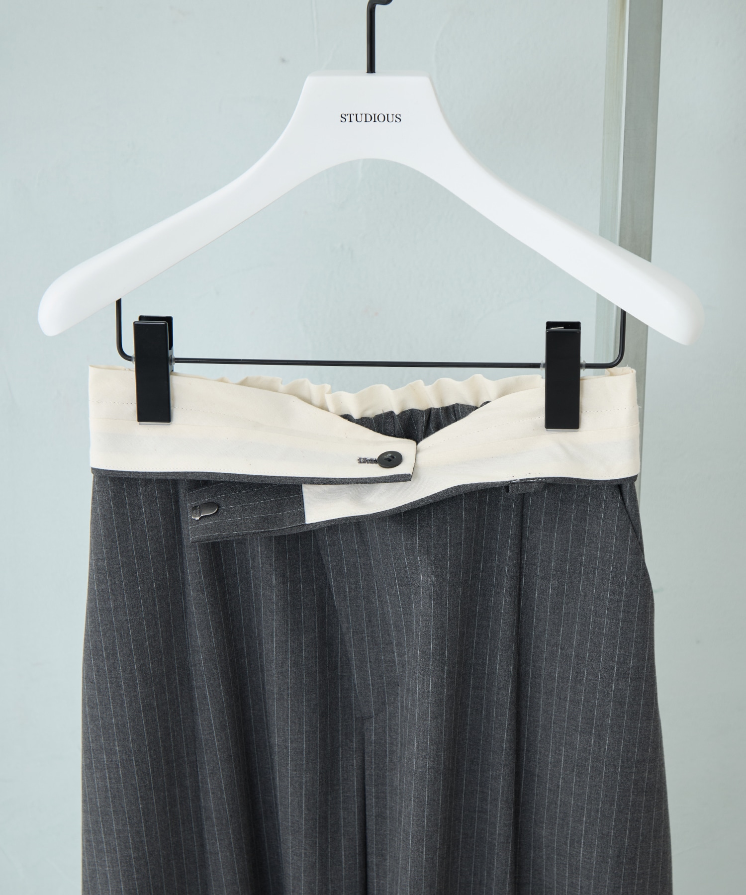 Soft Barrel Leg Flap Cargo Trousers STUDIOUS