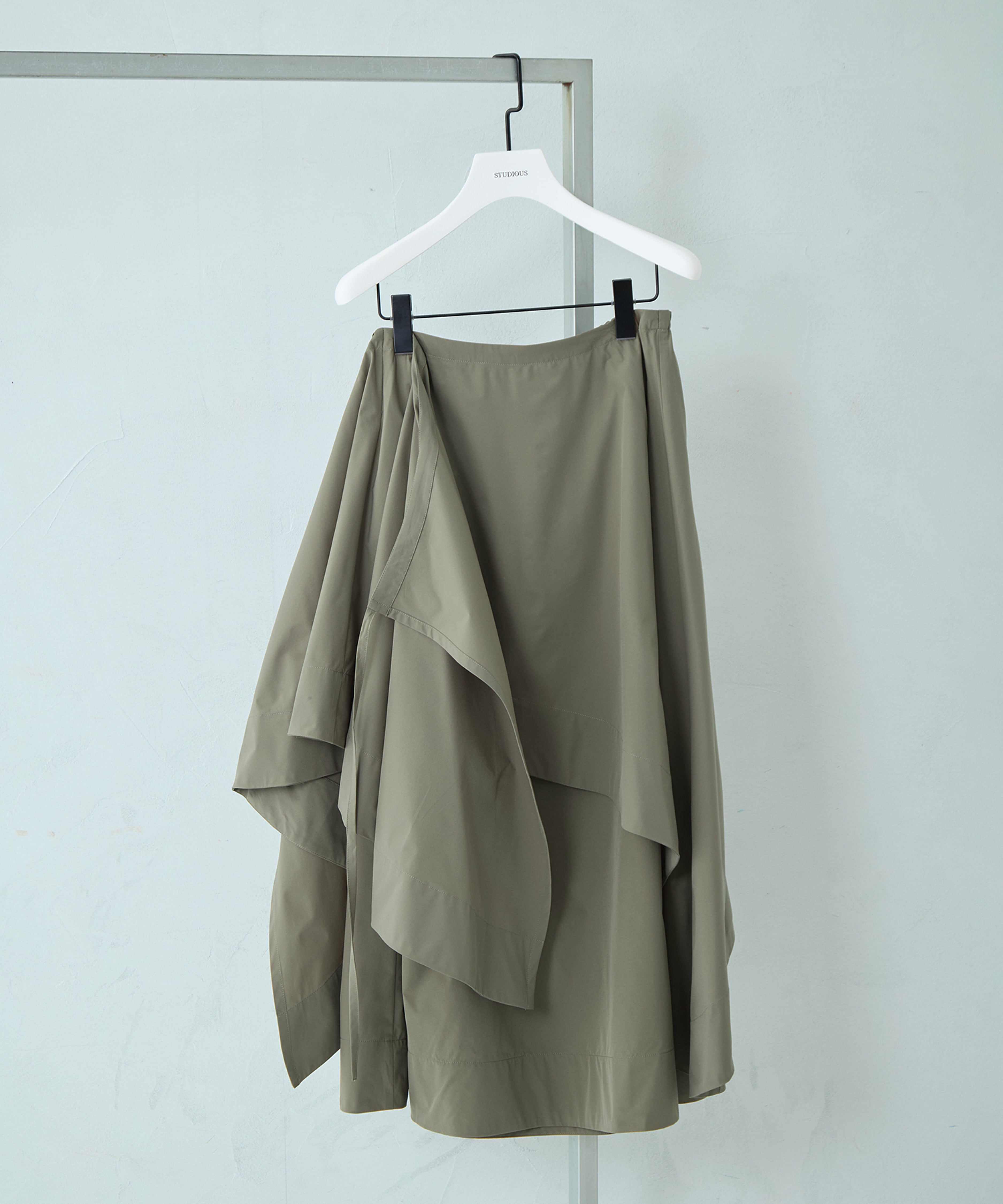 Asymmetry Wrap Layer Skirt STUDIOUS
