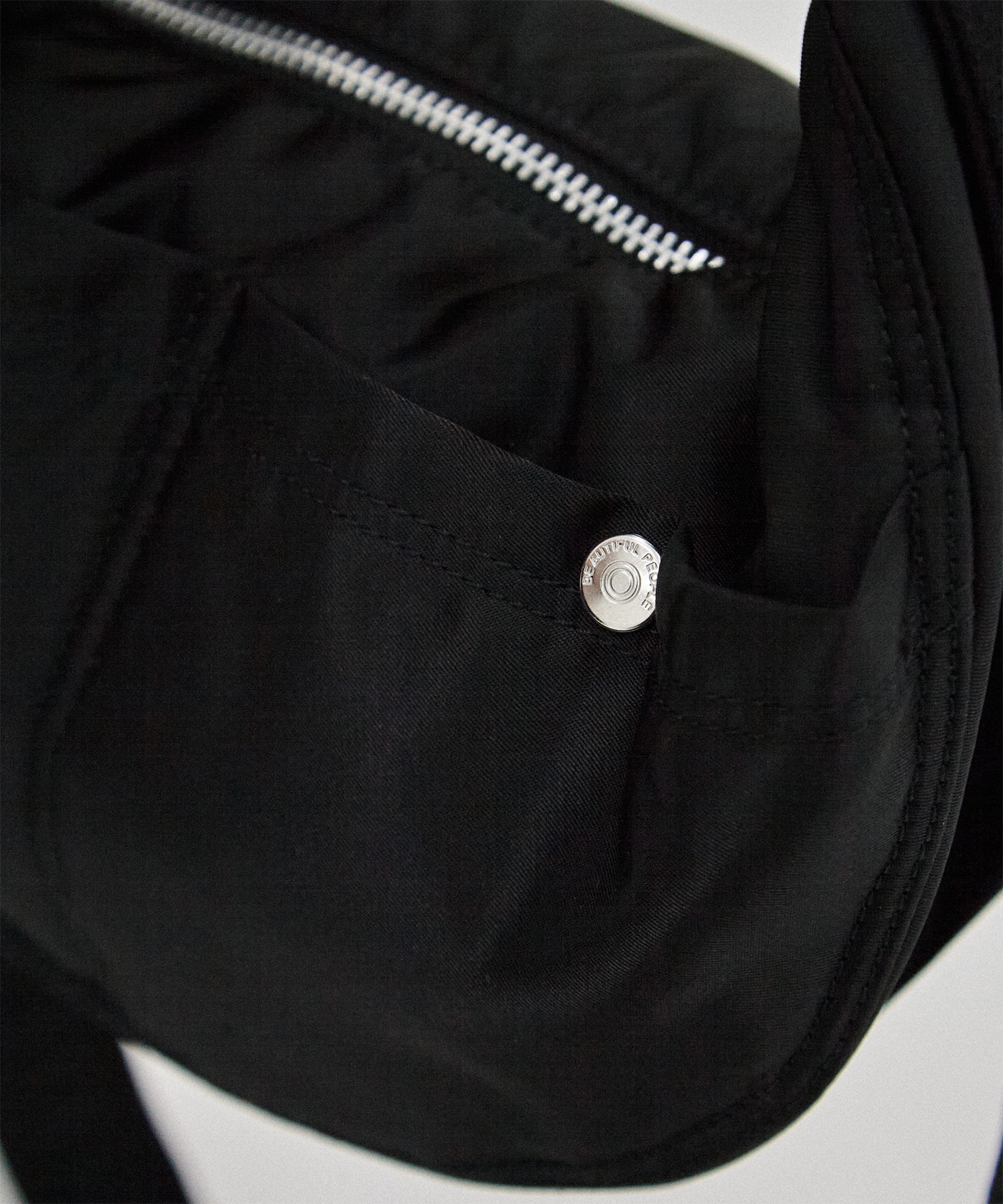 別注nylon moon shoulder bag beautiful people