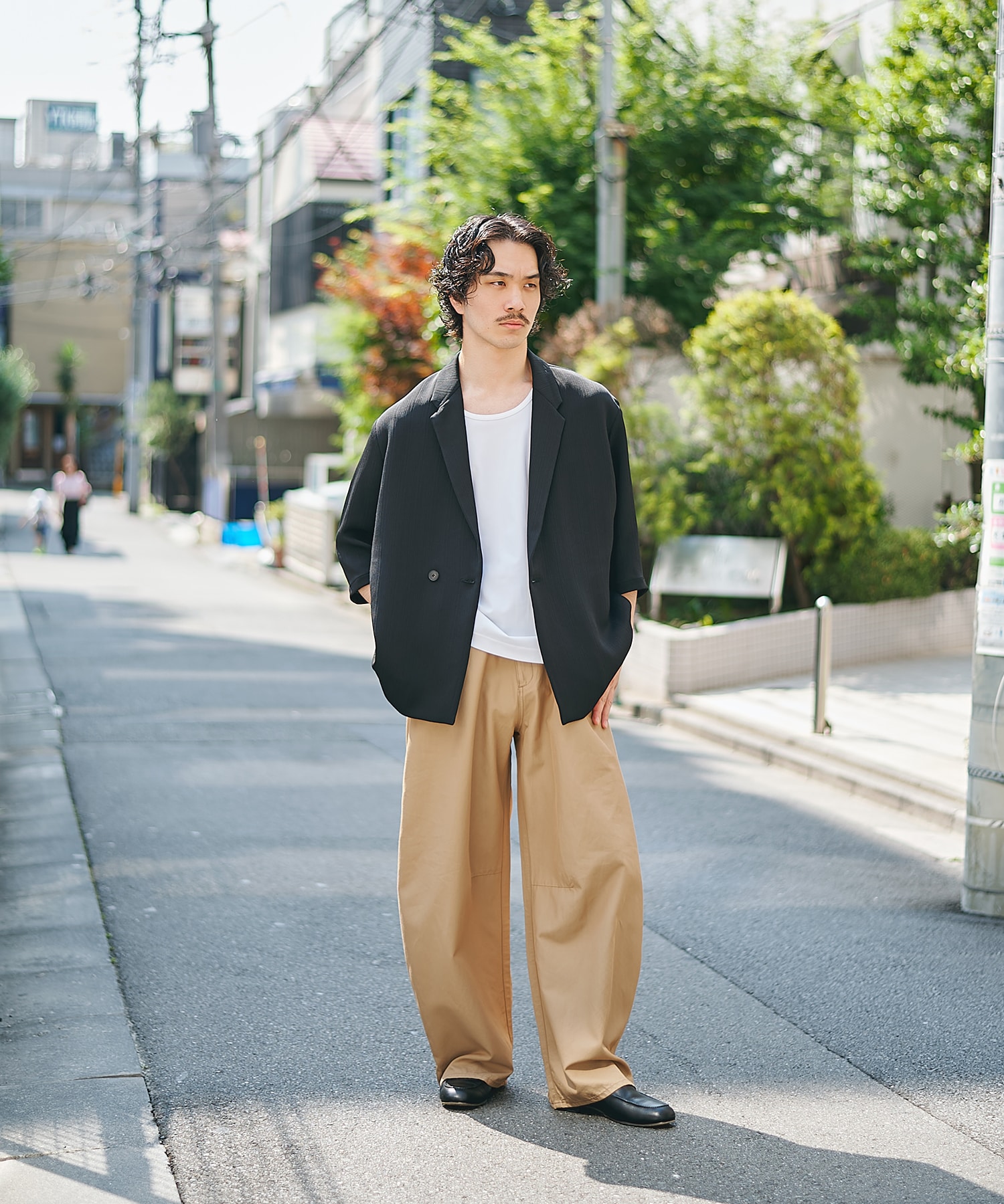 PLEATS HALF SLEEVE JACKET STUDIOUS