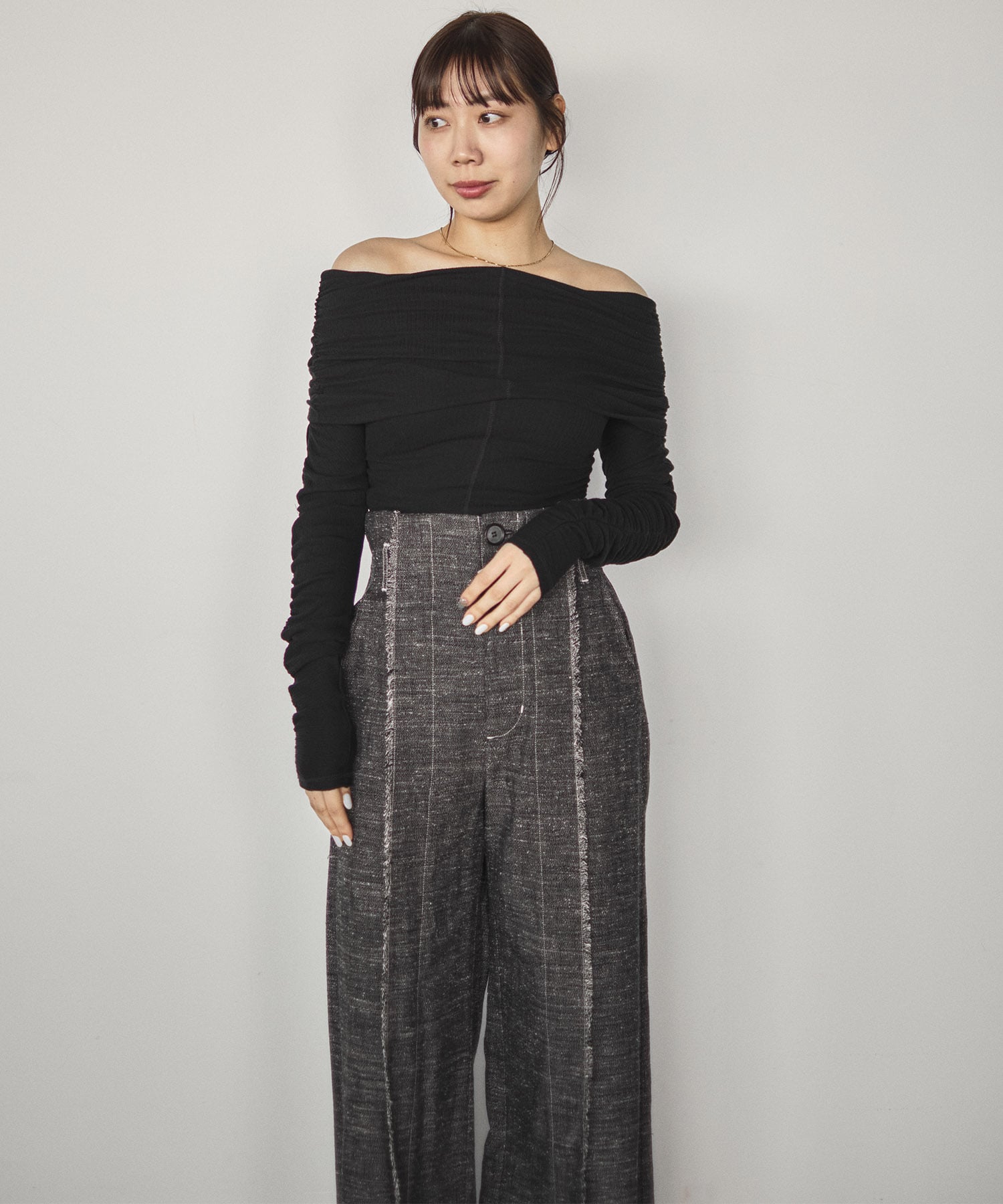 Washable Silk Cotton Offshoulder STUDIOUS