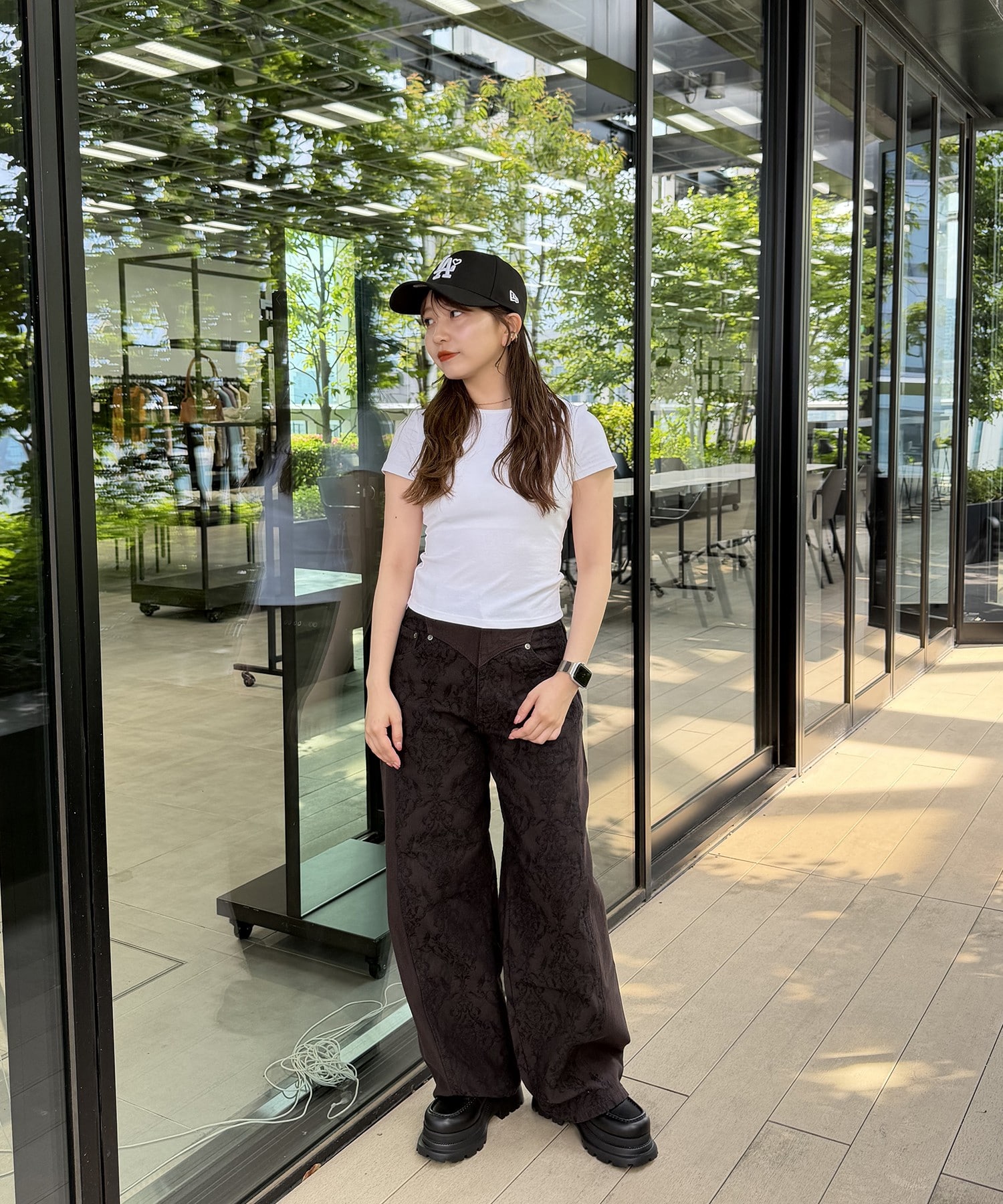別注 DAMASK-PRINT DENIM CURVE-FIT HIGH-RISE JEANS FETICO