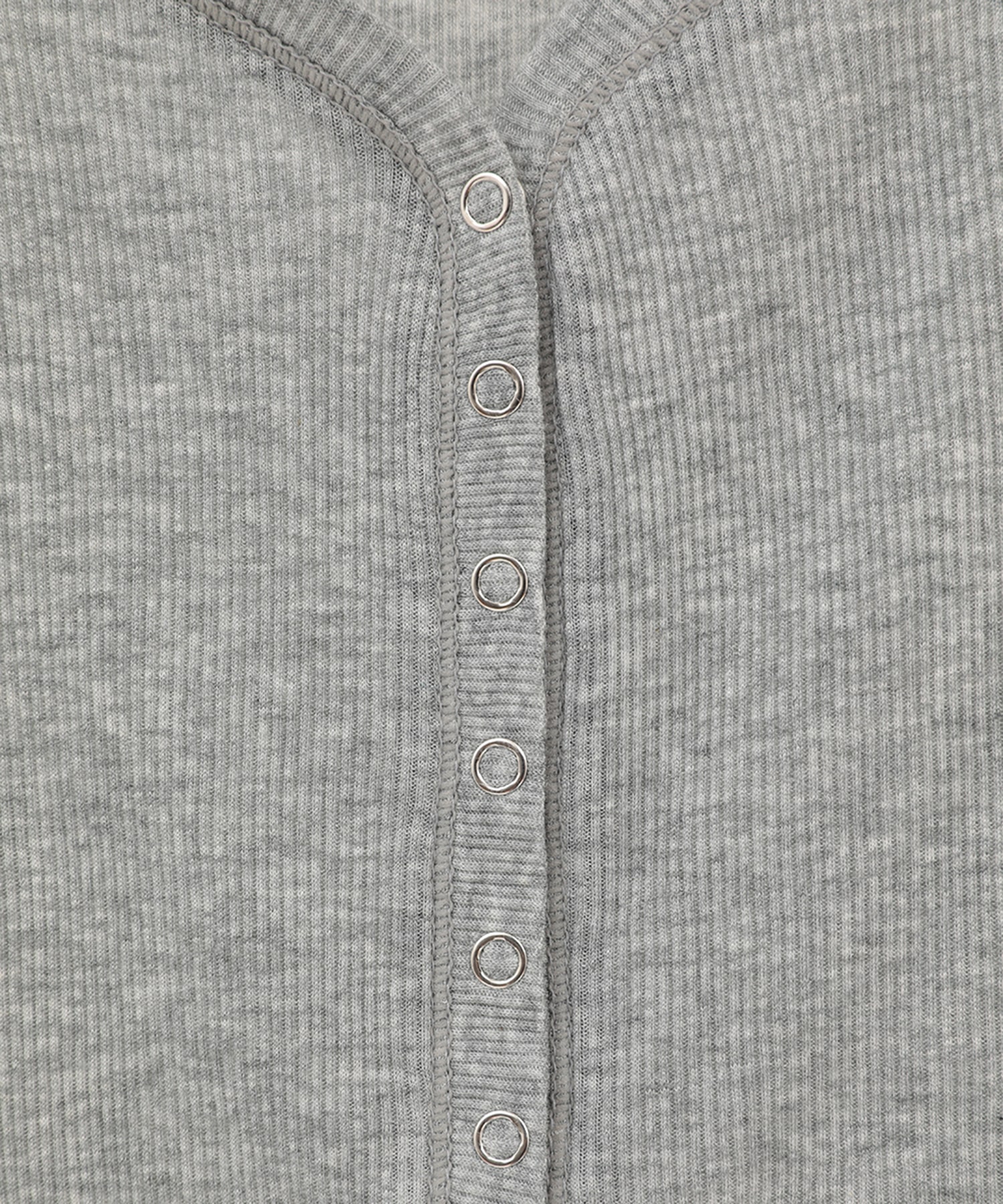 CURVED NECK LAYERED SET TOPS CLANE