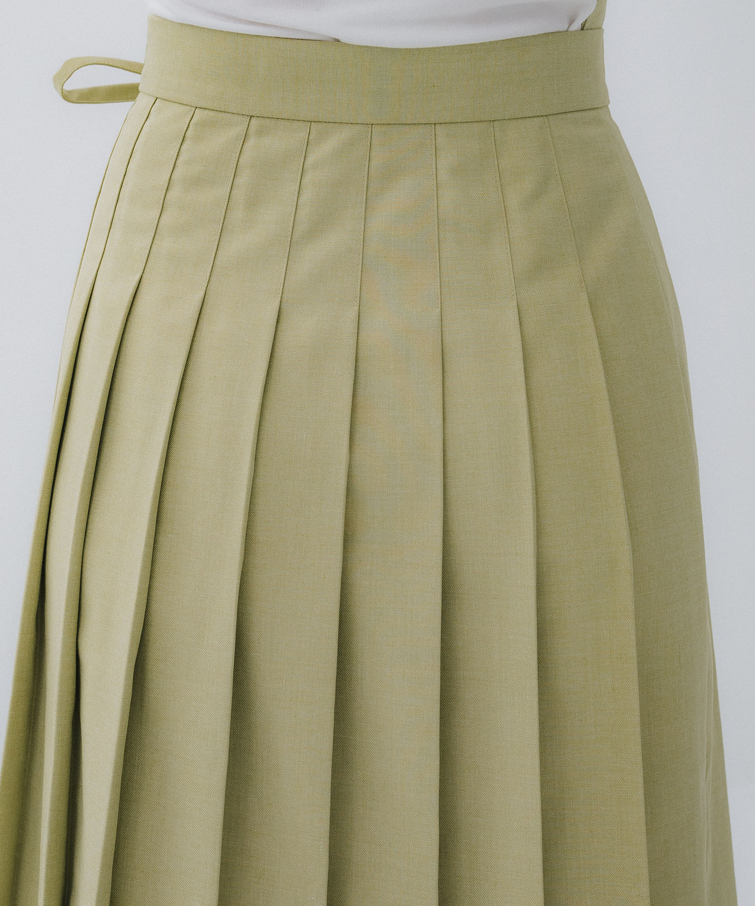 SHORT JACKET WITH PLEATS WRAP SKIRT AMERI