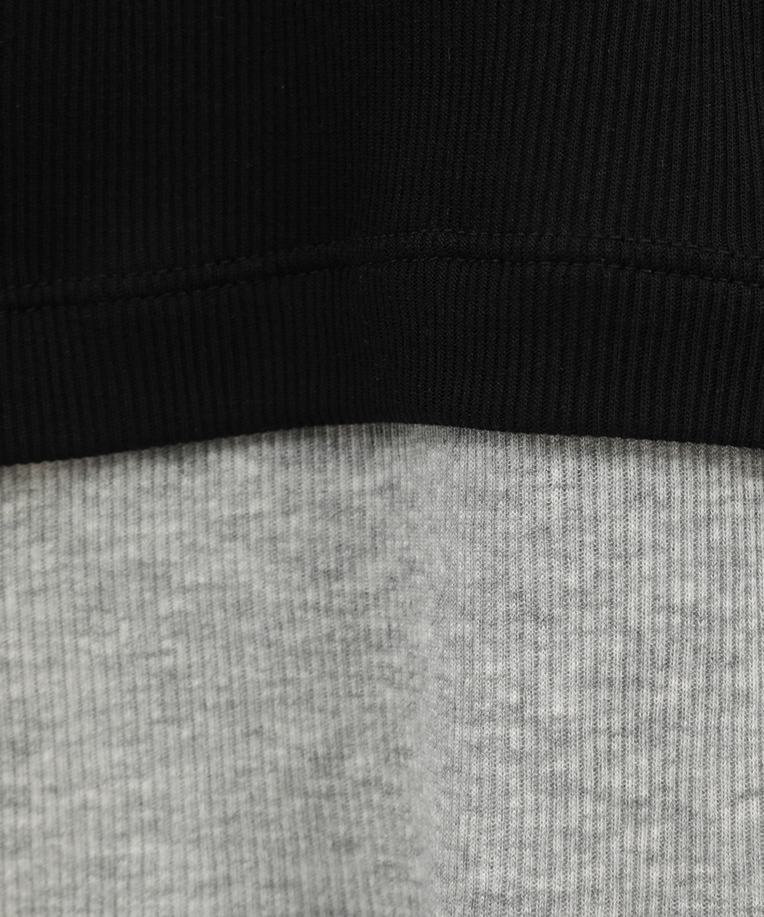CURVED NECK LAYERED SET TOPS CLANE