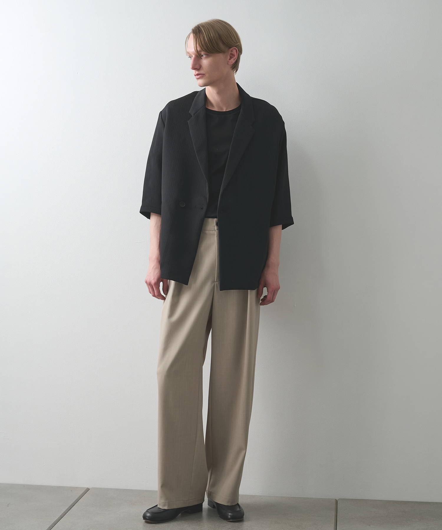 PLEATS HALF SLEEVE JACKET STUDIOUS