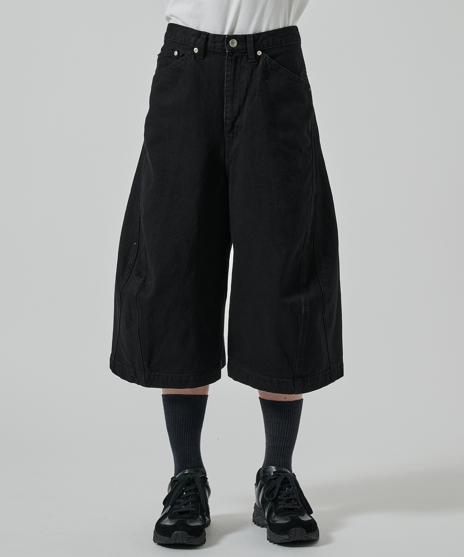 〈別注〉3D TWISTED SHORTS NVRFRGT