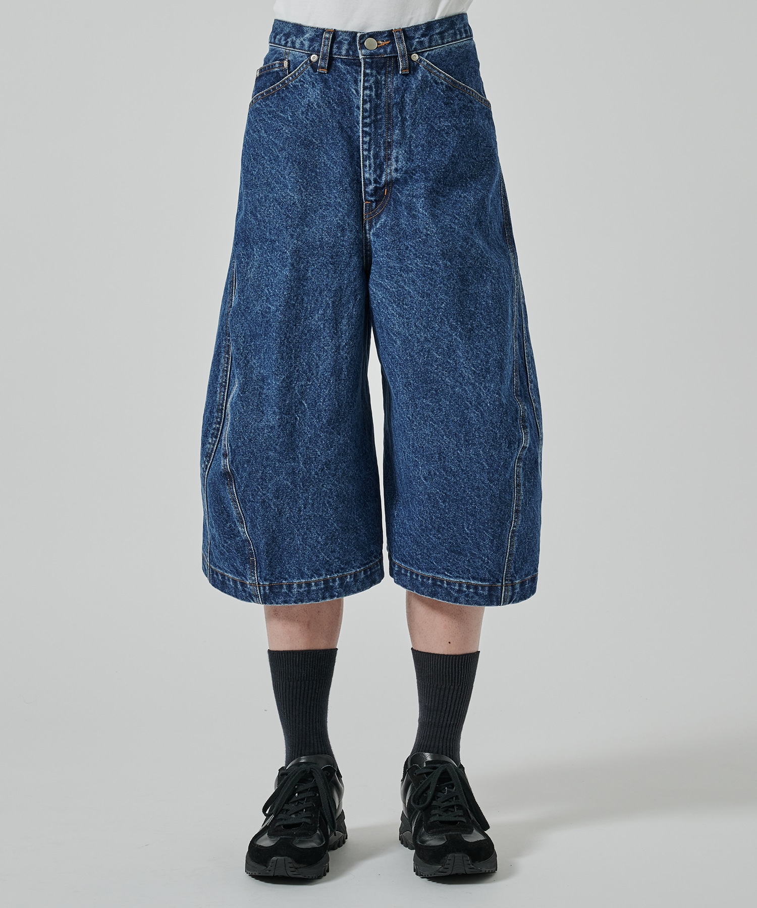 〈別注〉3D TWISTED SHORTS NVRFRGT