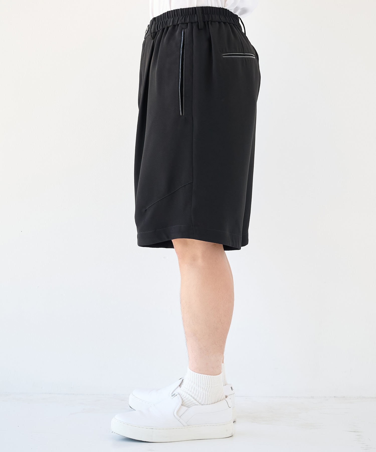 SUMMER ESSENTIAL SHORT PANTS STUDIOUS