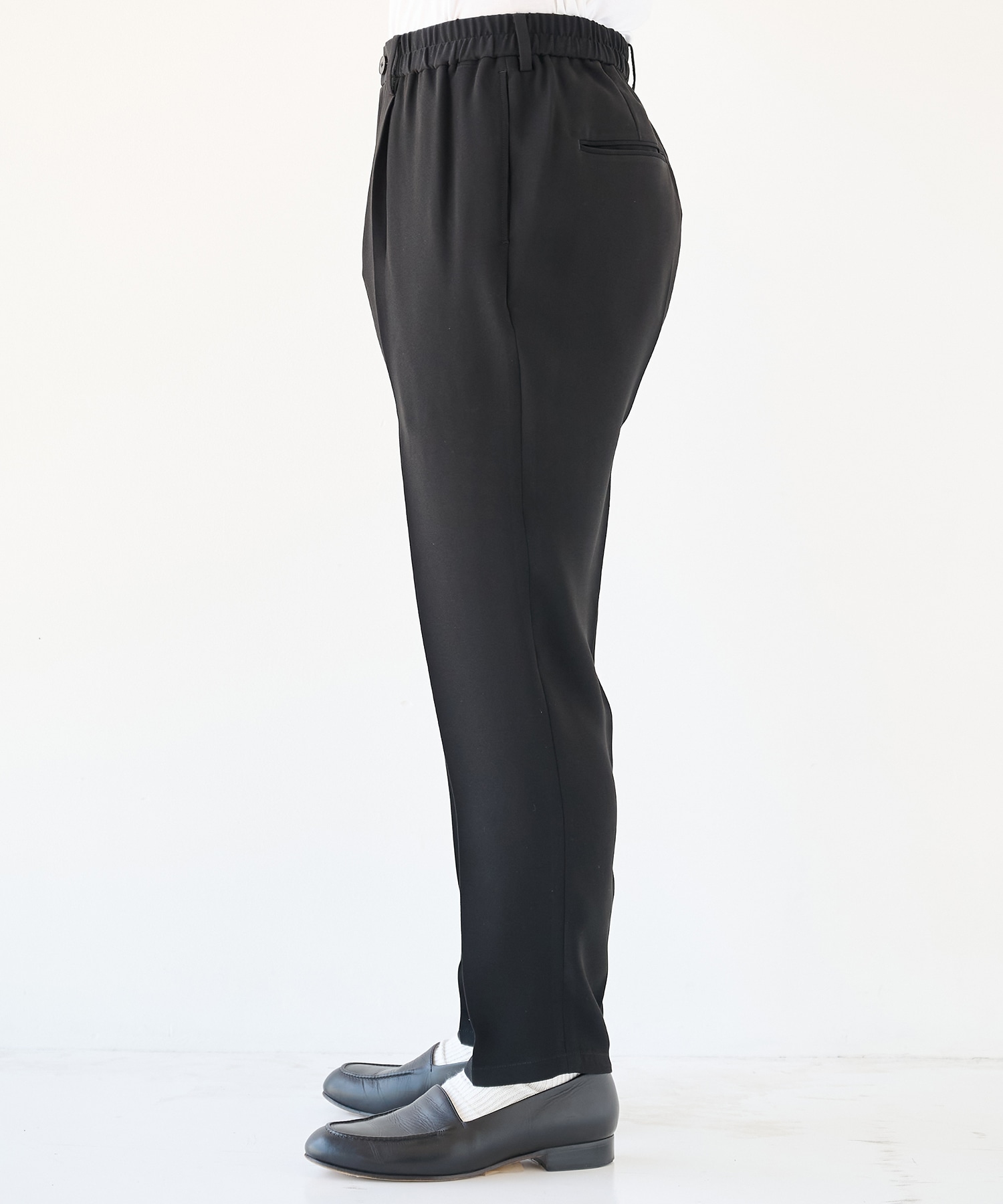 SUMMER ESSENTIAL TAPERED PANTS STUDIOUS