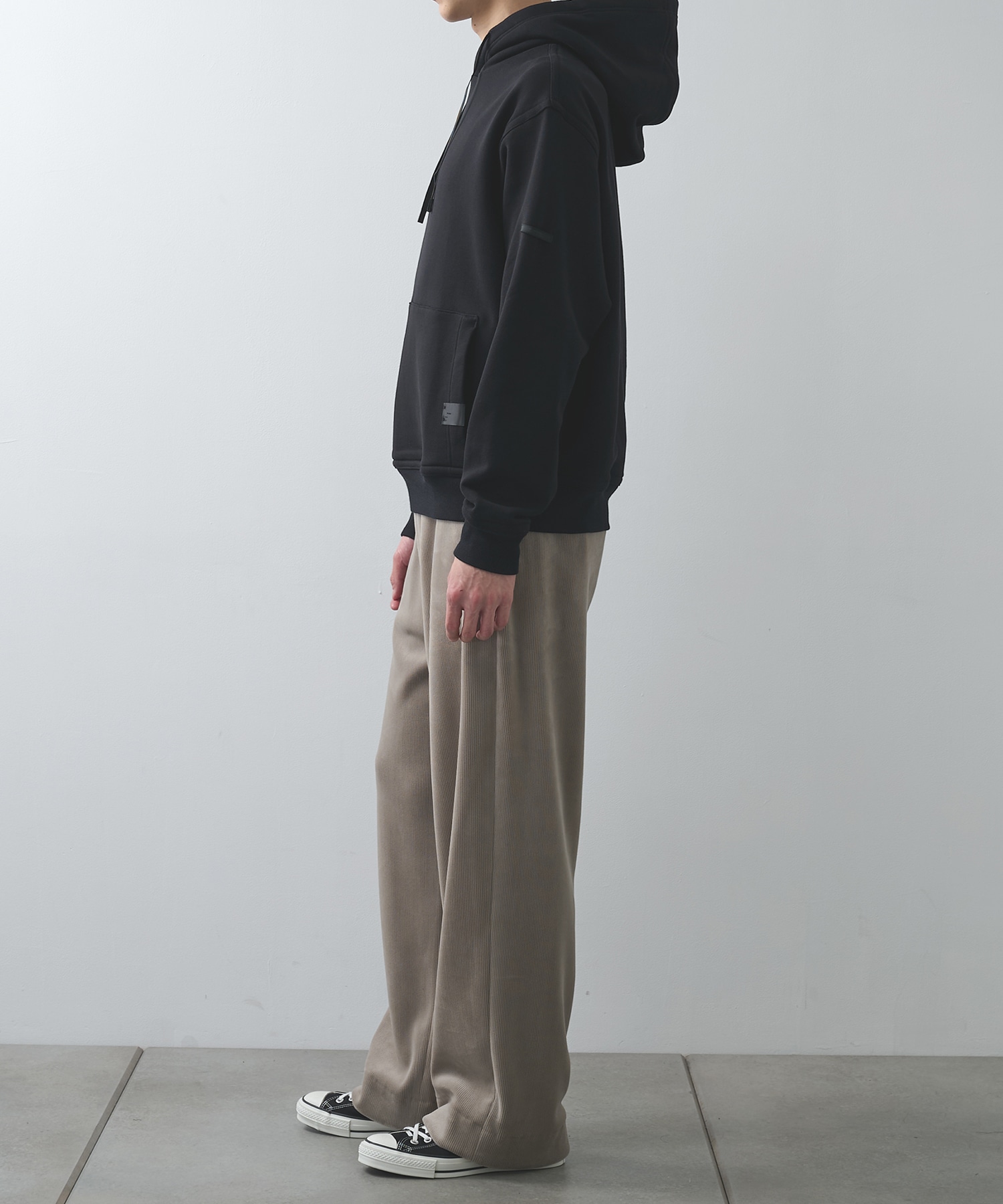 2252-CS11-024 HOODIE N.HOOLYWOOD