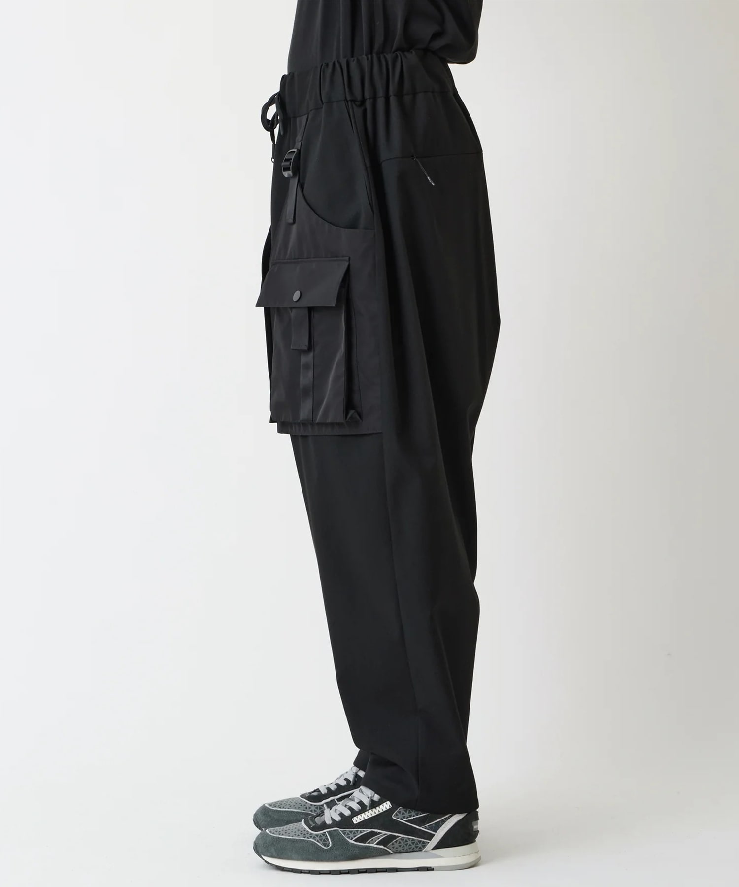 CARGO SAROUEL PANTS White Mountaineering