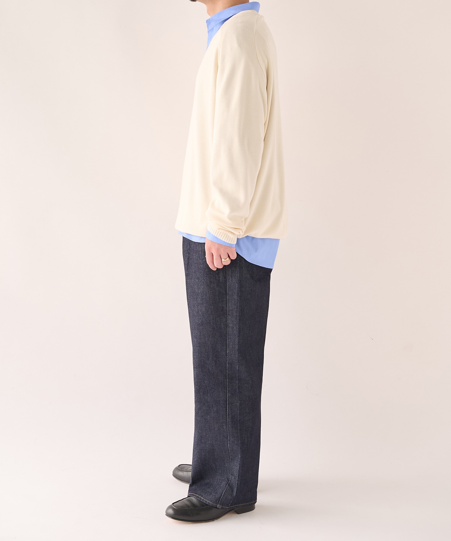 Smooth Silky V neck Knit STUDIOUS