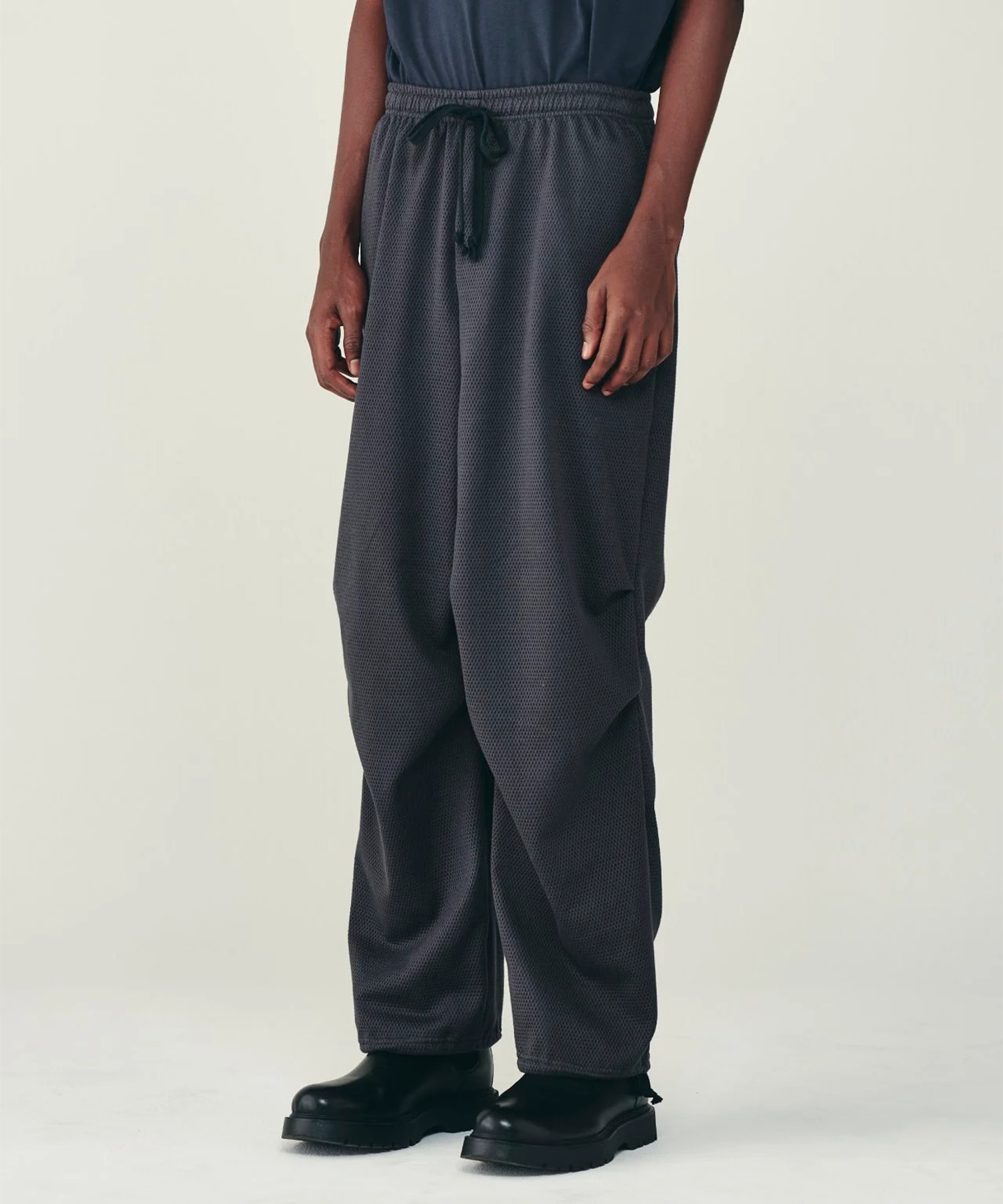 KNEE TUCK PANTS MARKAWARE/marka