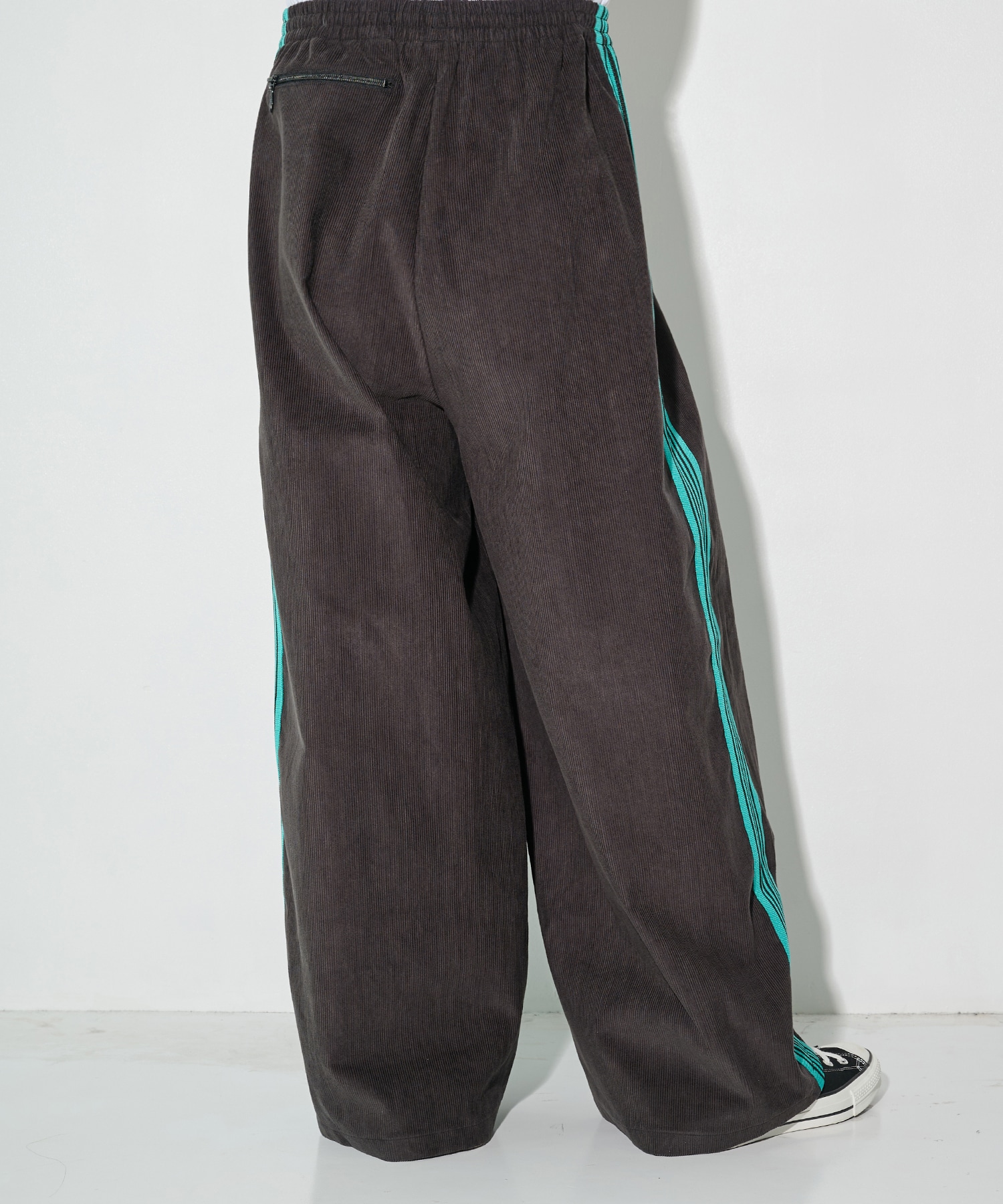別注 H.D. Track Pant - Corduroy NEEDLES