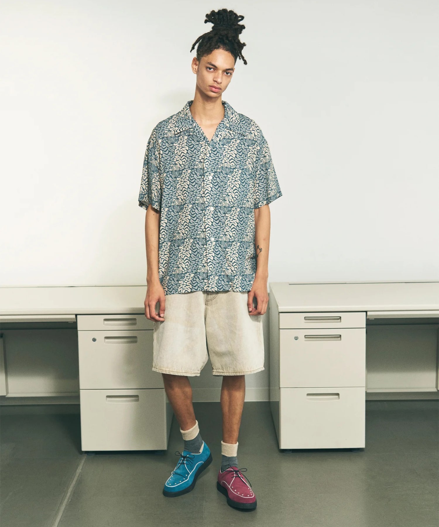 6 POCKET DENIM SHORTS LAZER PHINGERIN