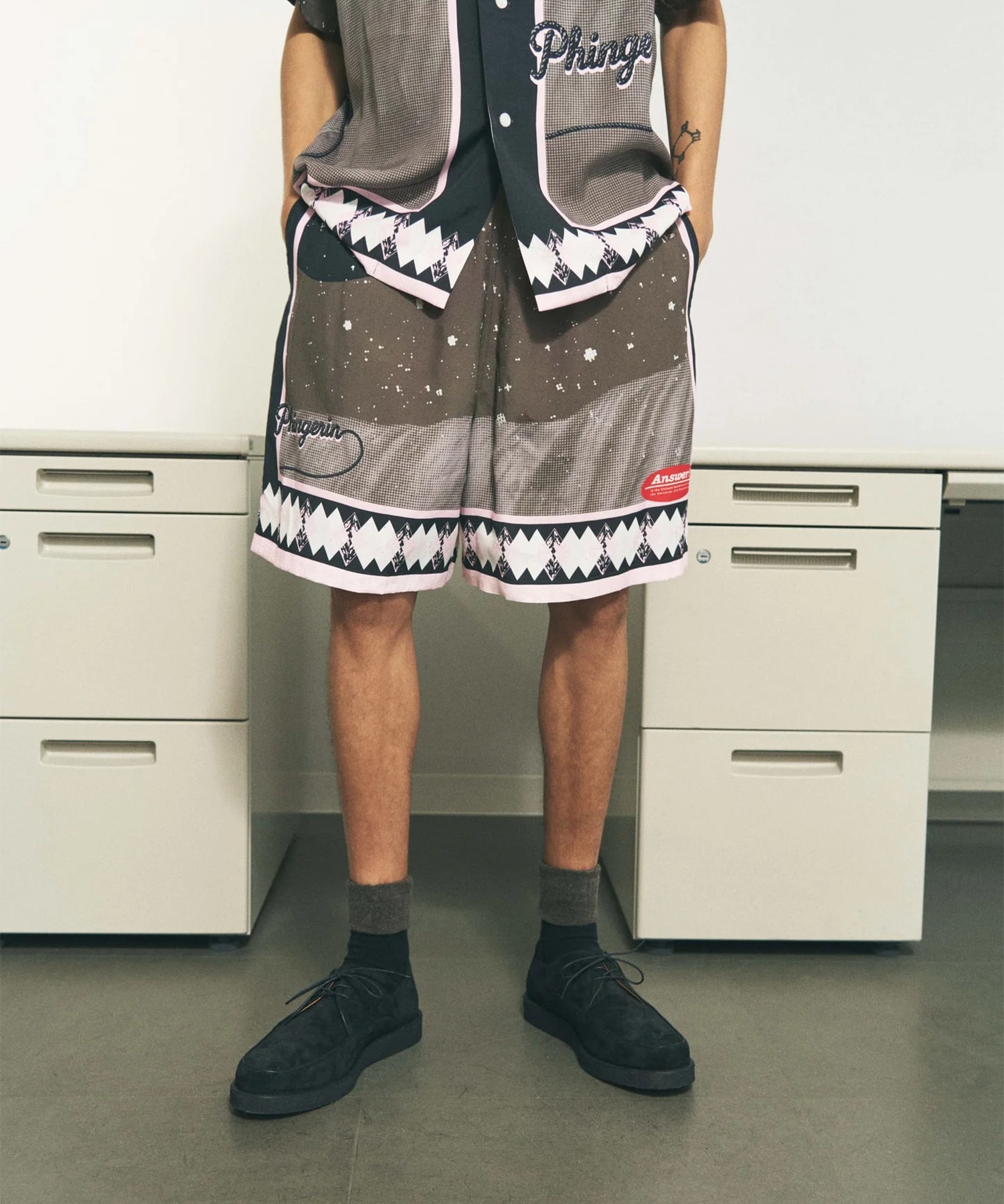 SUMMER SHORTS SPACE PHINGERIN