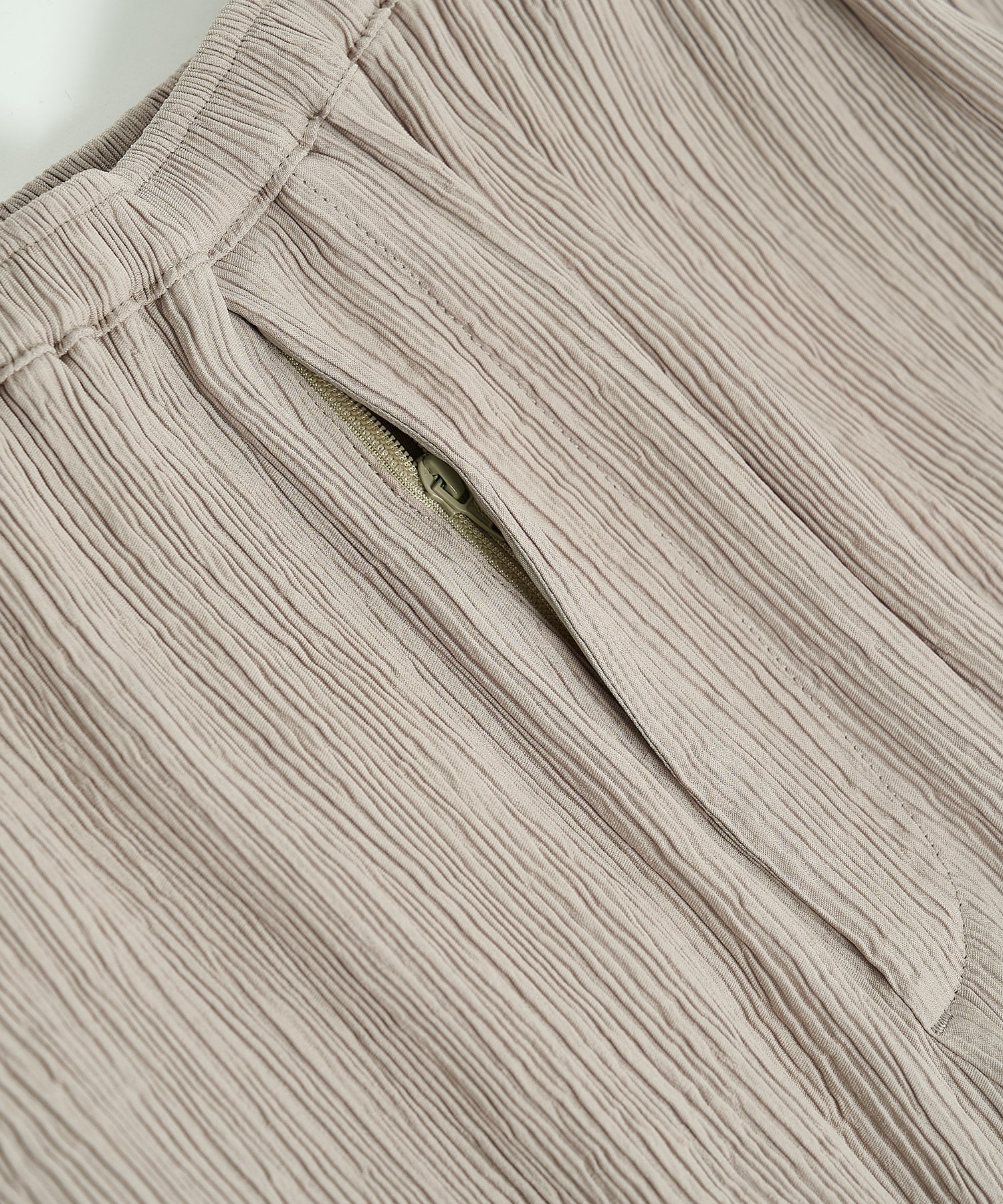 Silky Pleats Easy Pants STUDIOUS