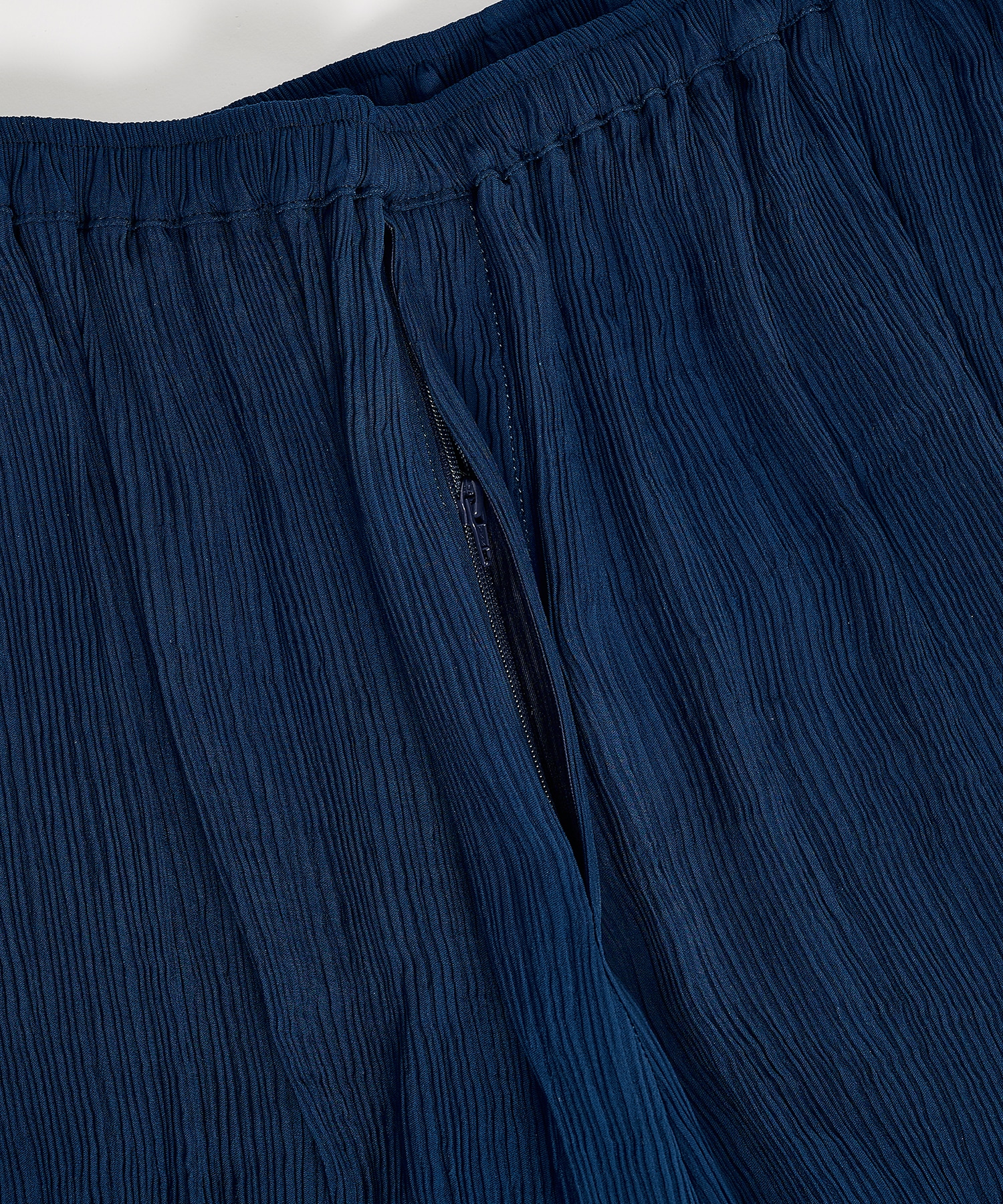 Silky Pleats Easy Pants STUDIOUS
