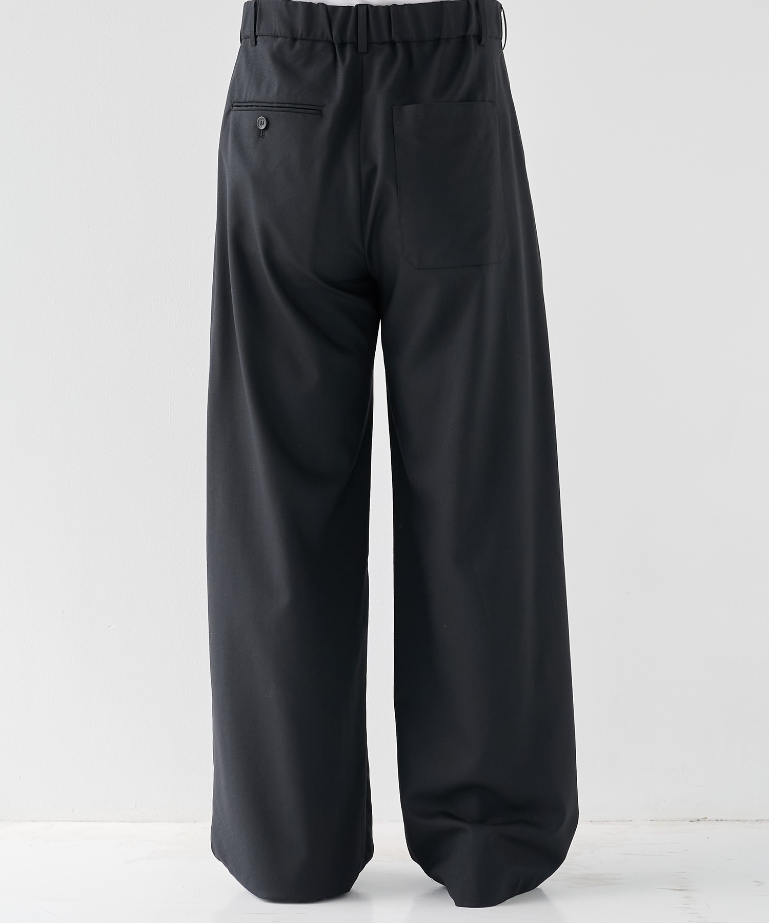 2Tuck Curve Slacks STUDIOUS