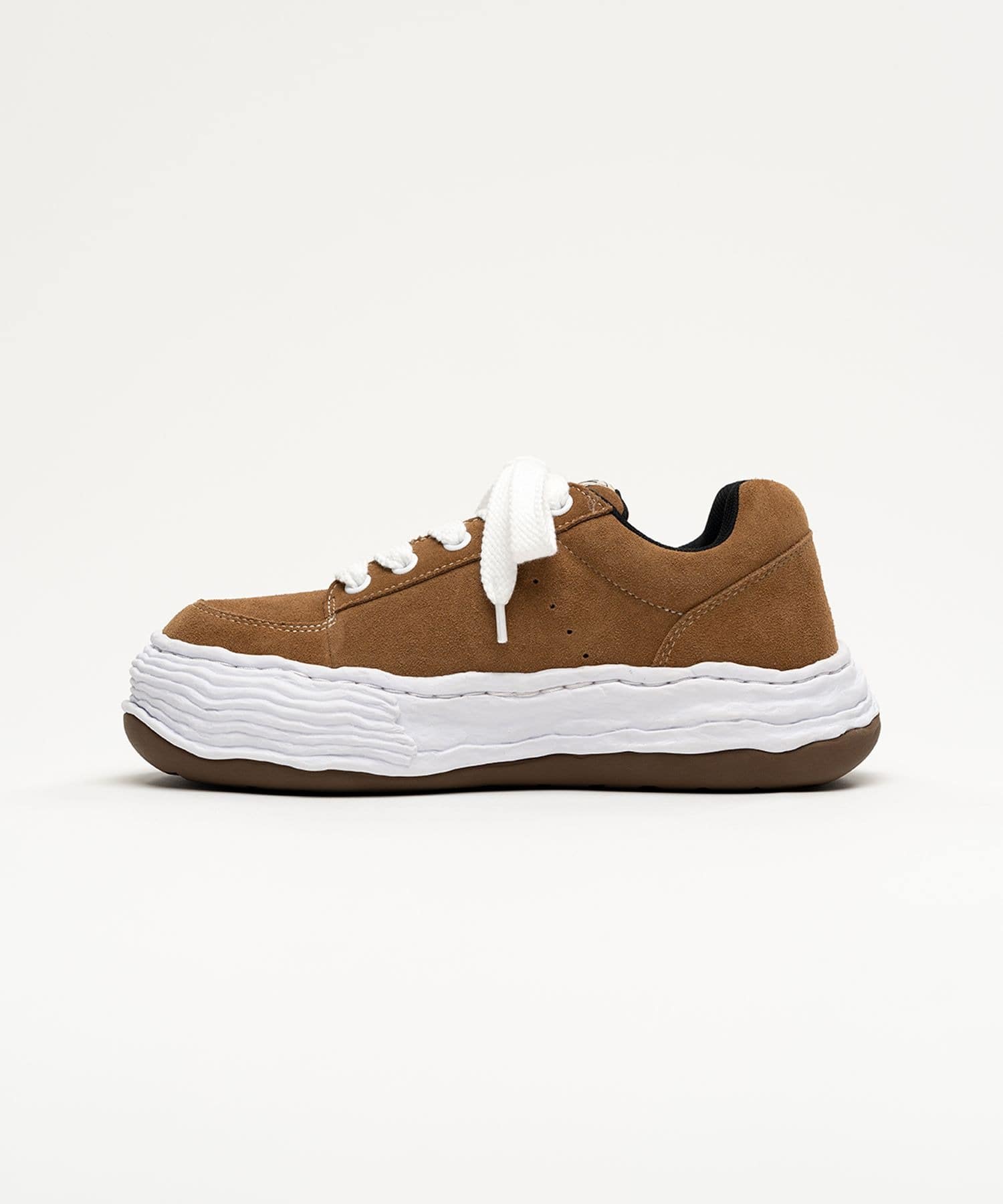 OLIVER / original sole suede Low-Top sneaker Maison MIHARA YASUHIRO