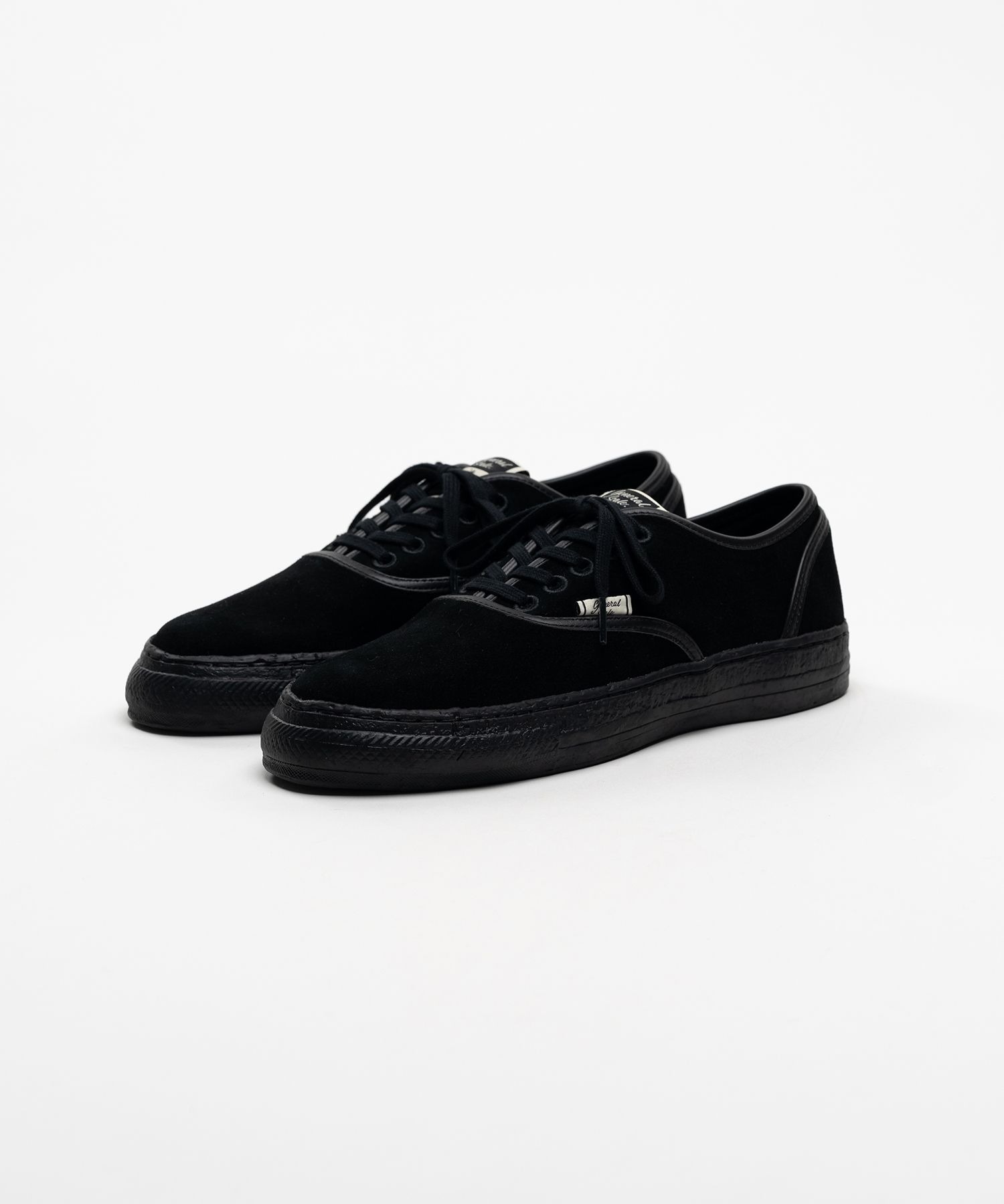 KIEFER / Suede Low-Top Sneakers General Scale.