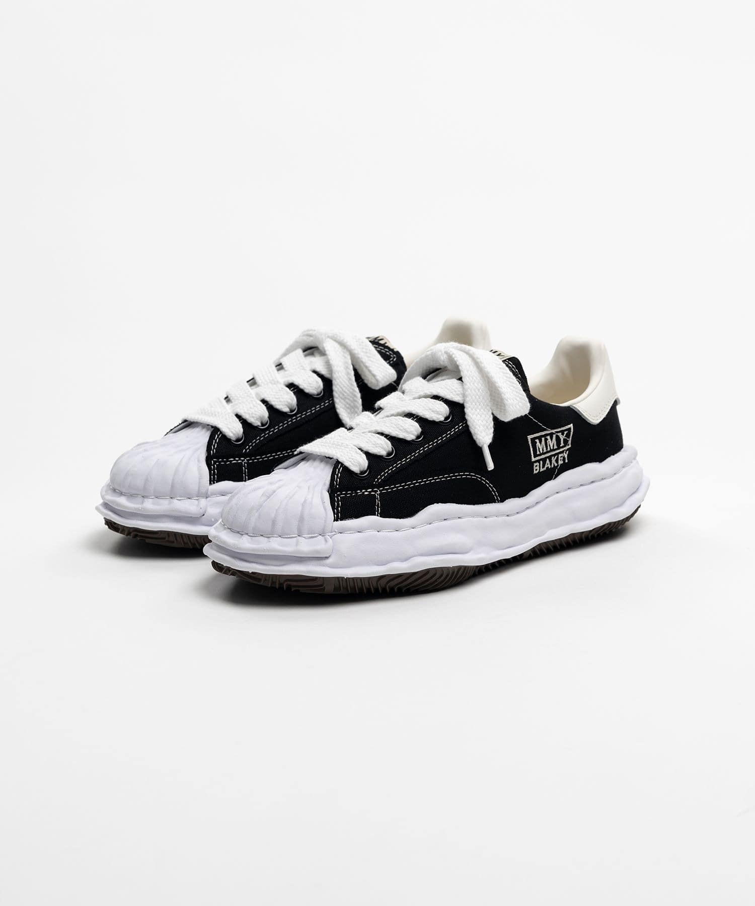 BLAKEY/ original sole canvas Low-Top sneaker Maison MIHARA YASUHIRO