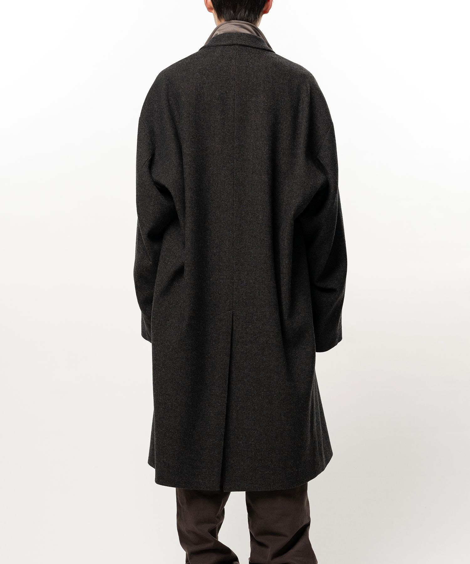 SHIFTED SHOULDER COAT Maison MIHARA YASUHIRO