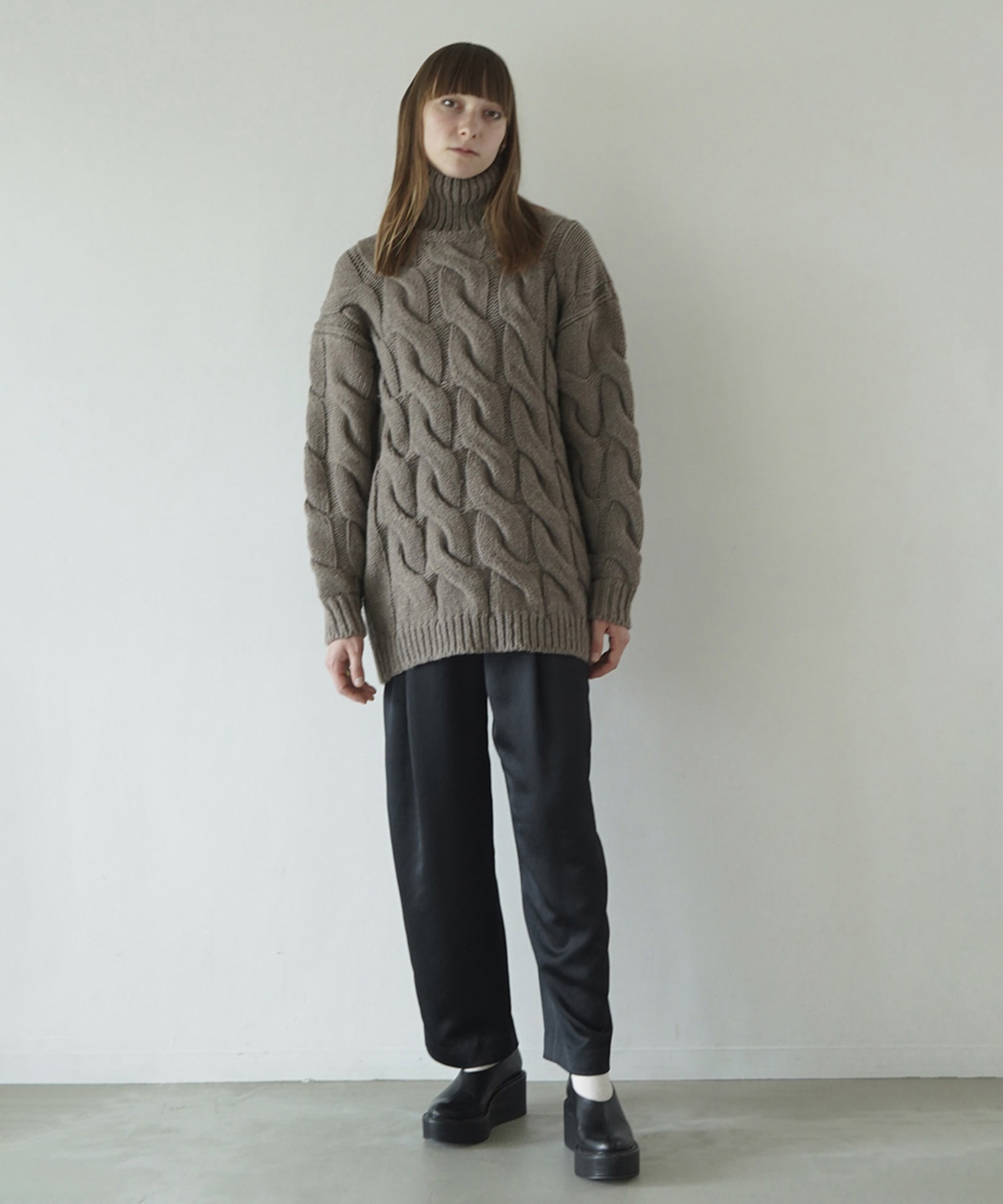 BIG CABLE OVER HAND KNIT TOPS CLANE