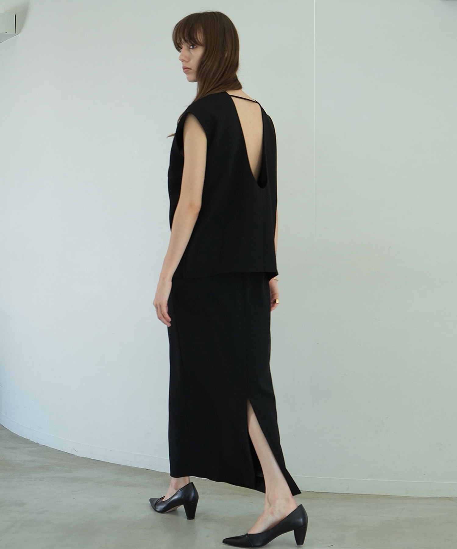 LAYERED BACK OPEN ONEPIECE CLANE
