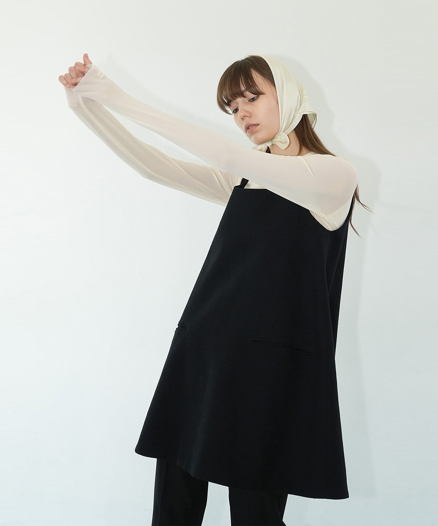 SHEER MESH CREW NECK TOPS CLANE