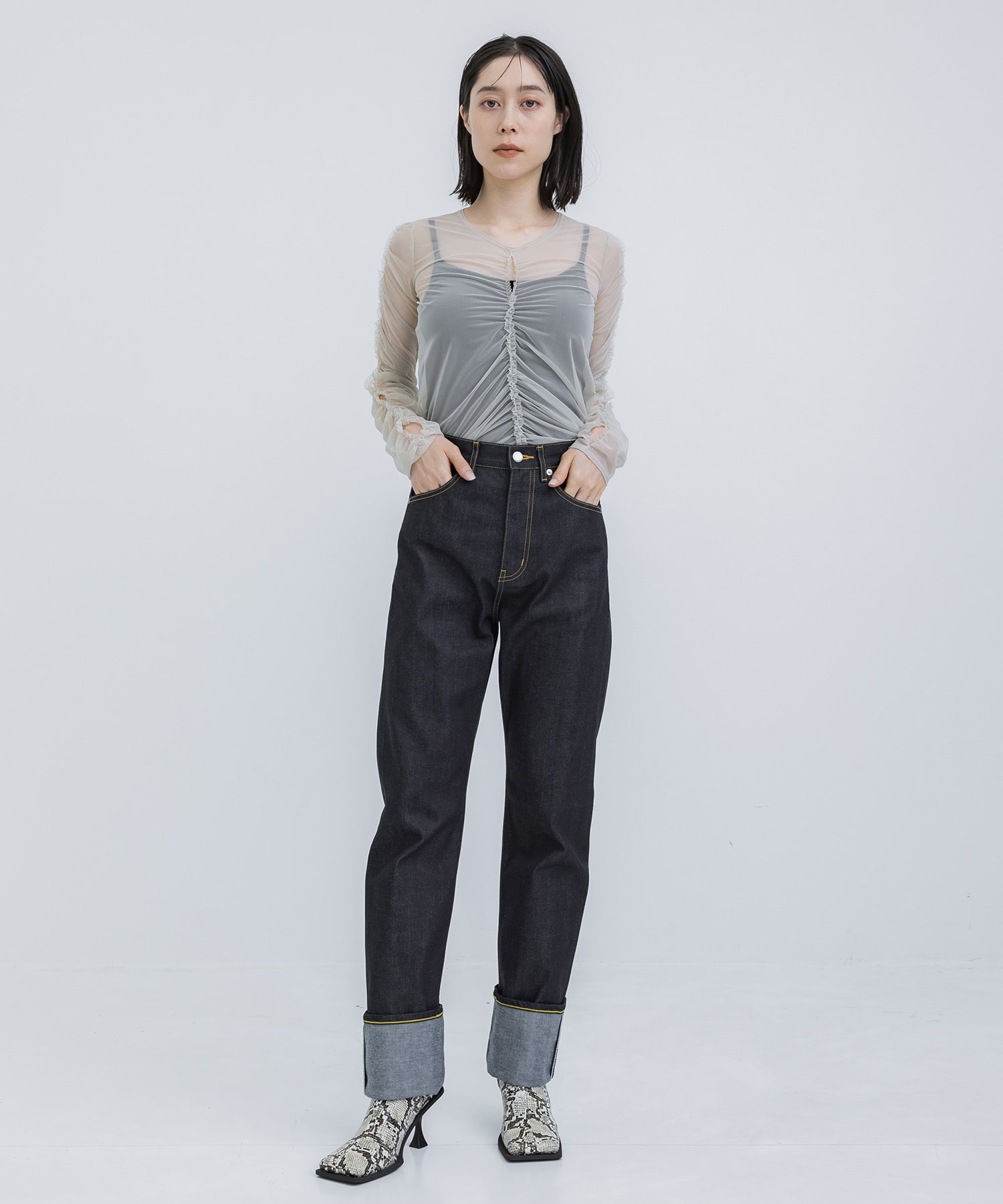 selvedge denim woman fits beautiful people