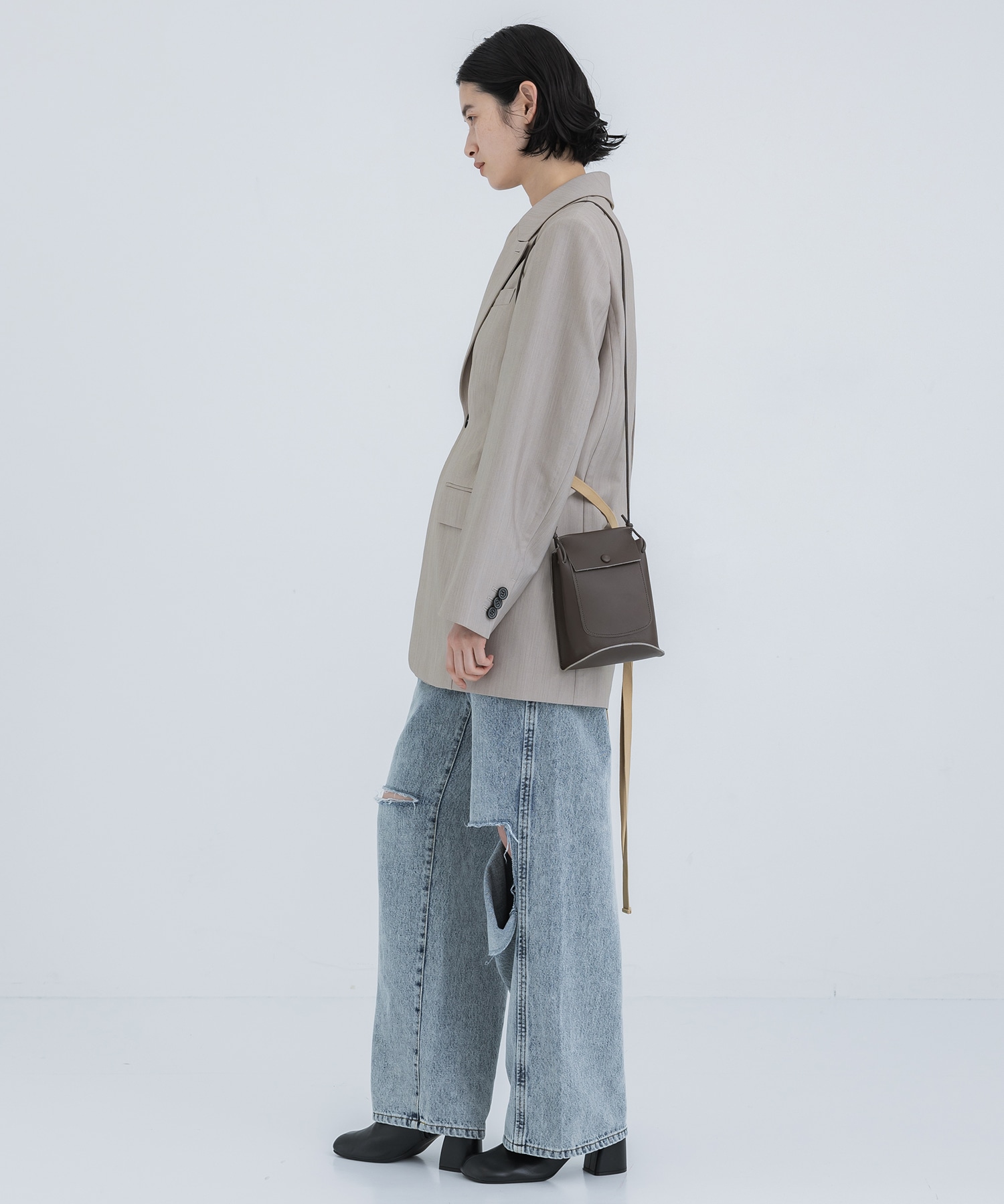 BENT POUCH MARROW