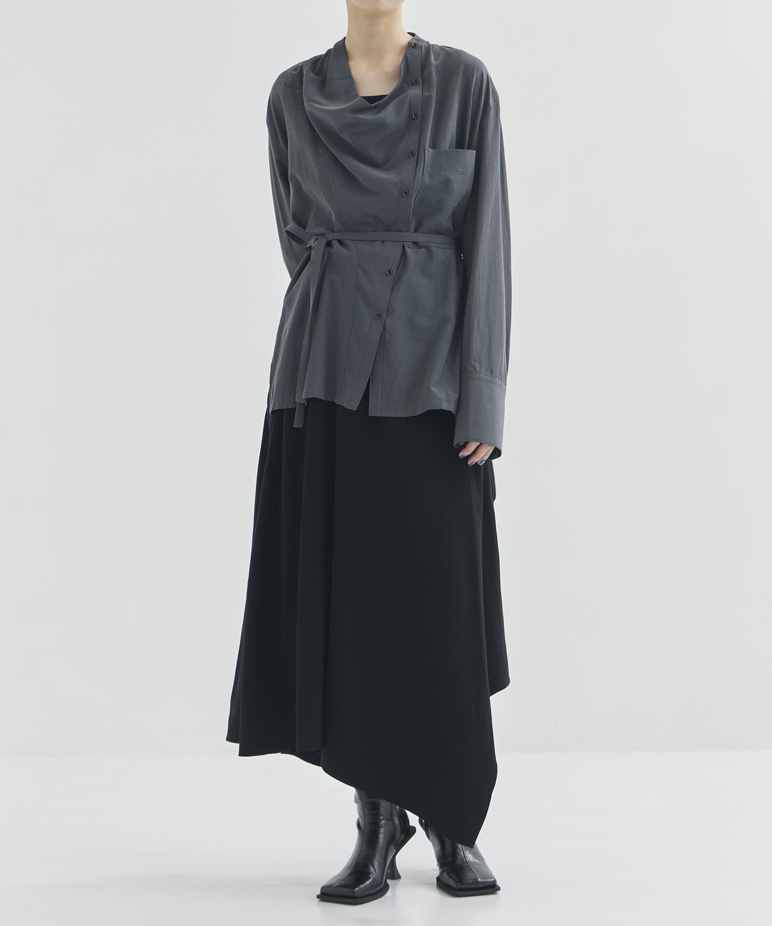 Tilda drape neck shirt GY AKIRANAKA