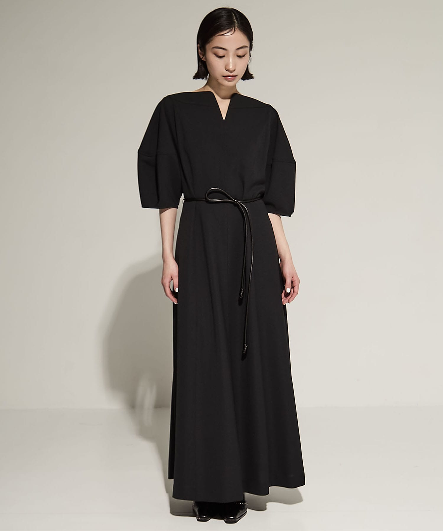 Sesilia lantan sleeve dress BK AKIRANAKA