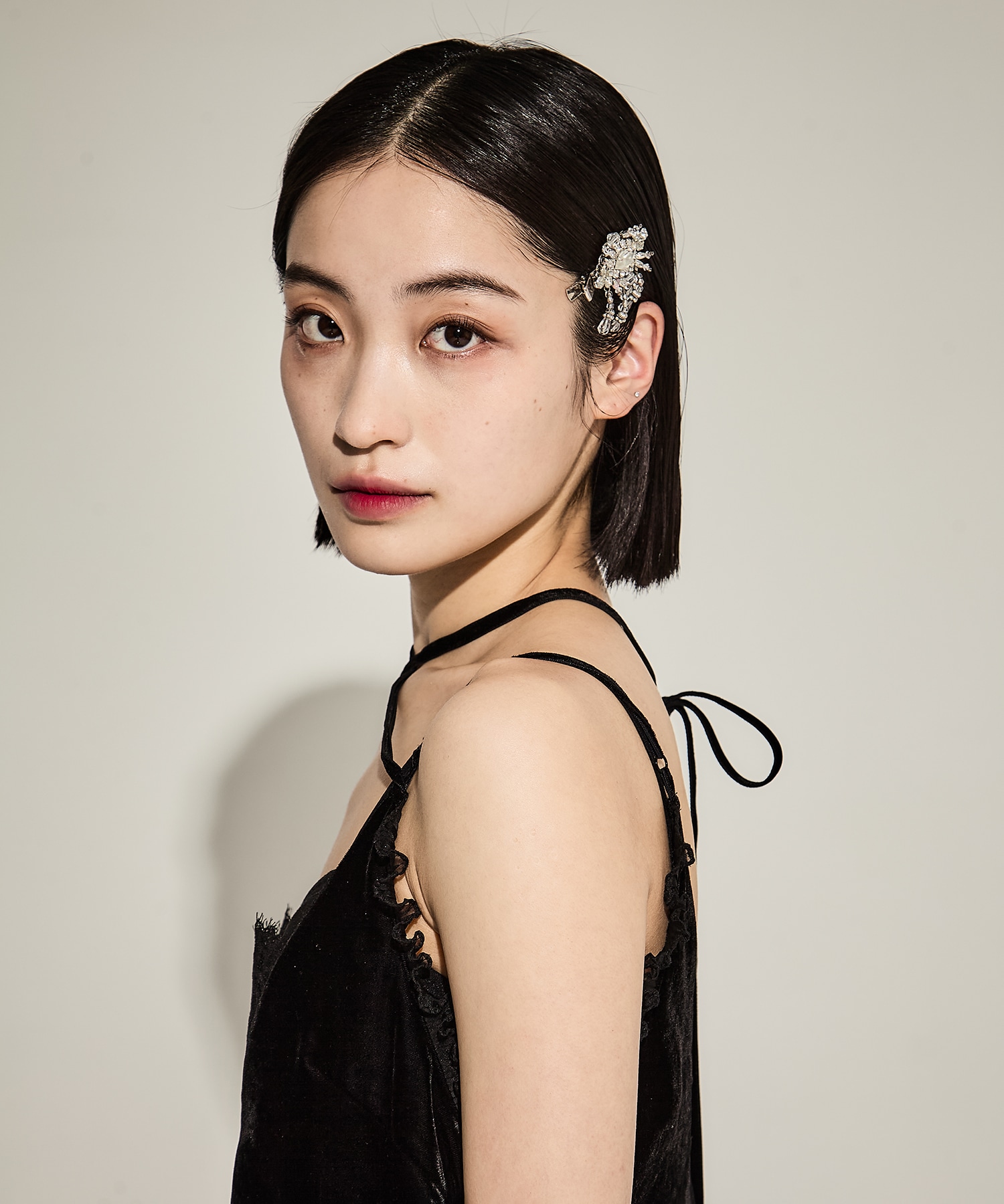 crystal hair clip left tanakadaisuke