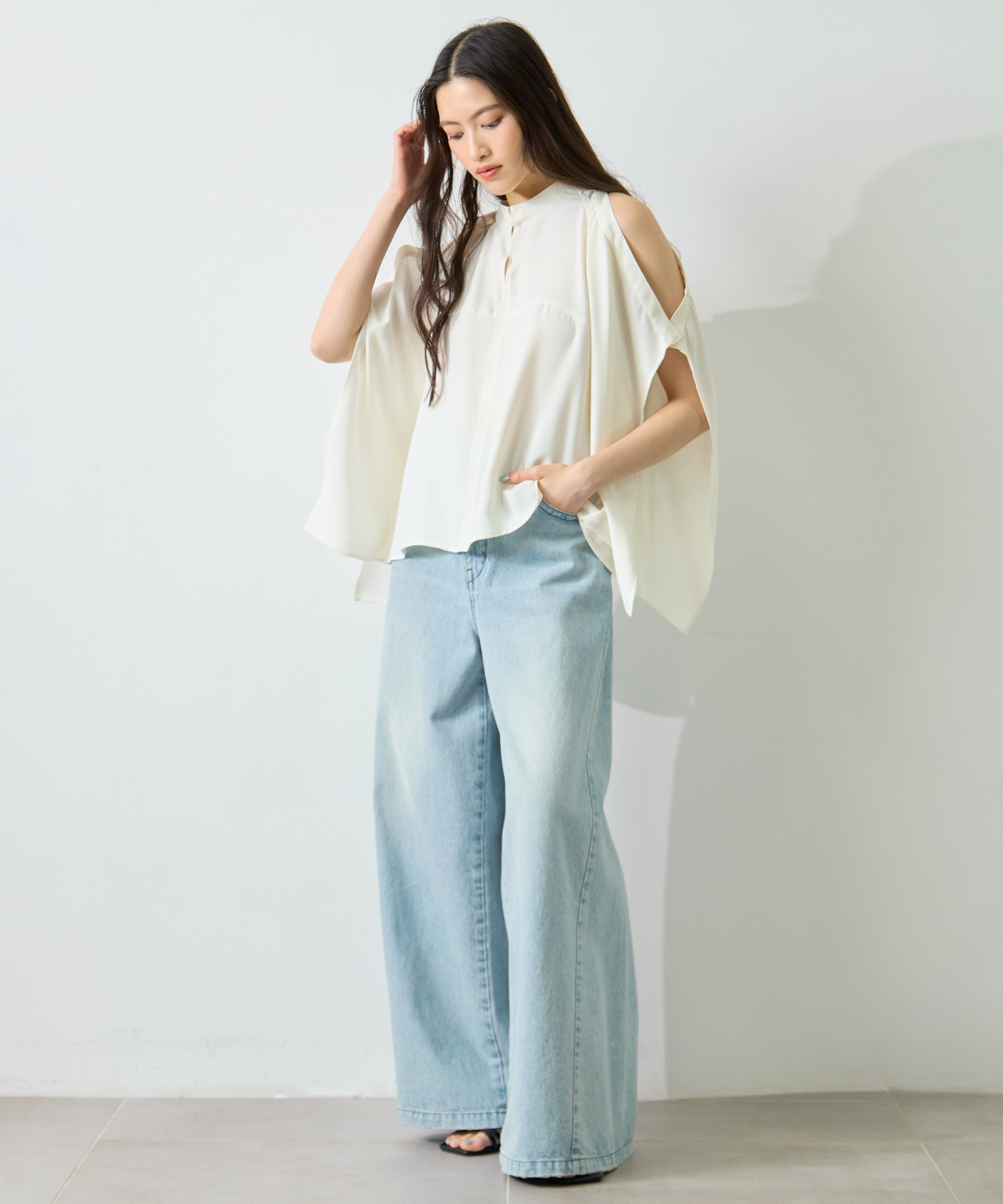 BACK SATIN DRAPE BLOUSE STUDIOUS