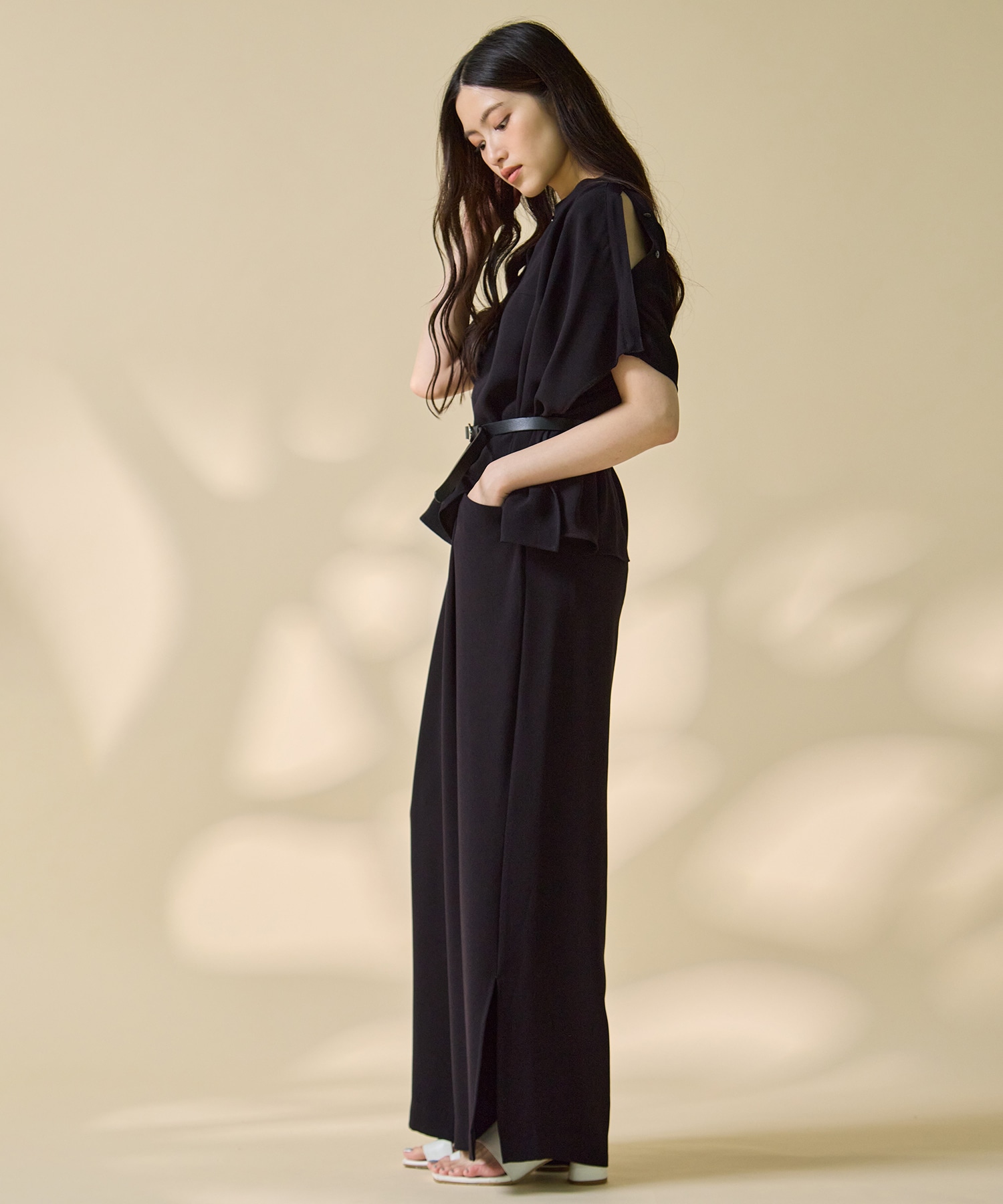 BACK SATIN DRAPE BLOUSE STUDIOUS