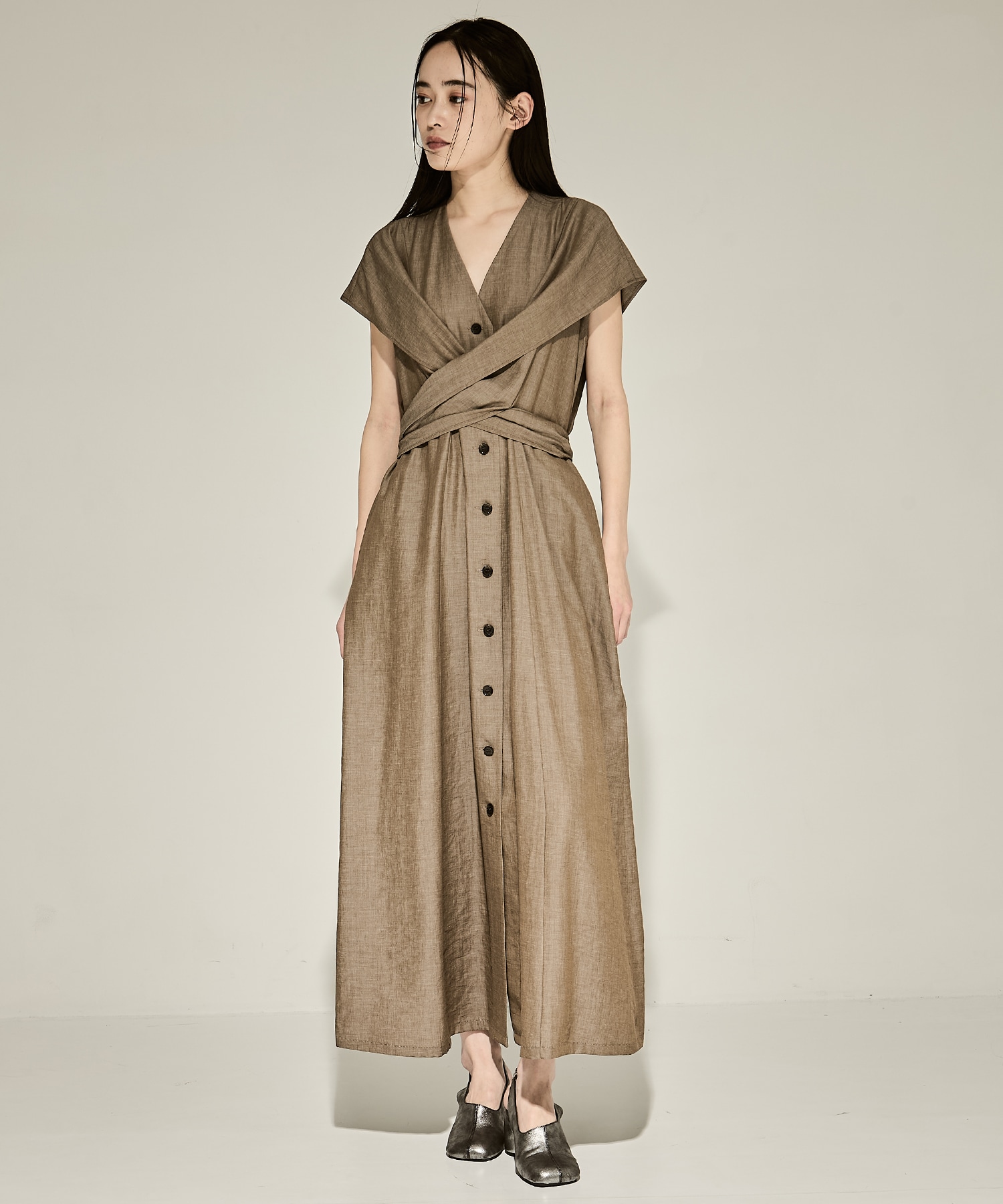 Valeria knot panel dress KH AKIRANAKA