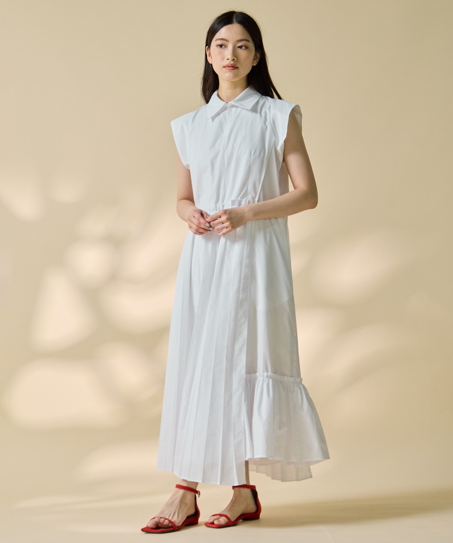 Asymmetry pleats one-piece STUDIOUS