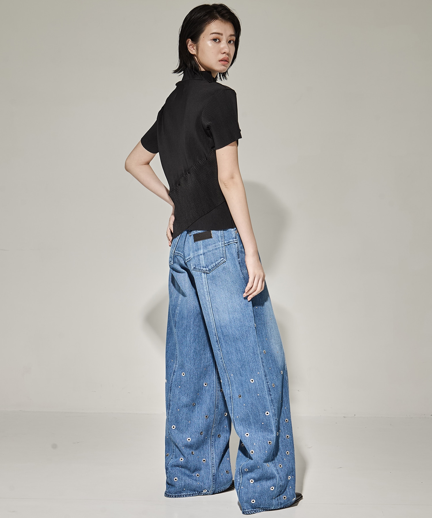 SPIRAL WAVE SHORT SLEEVE TOPHIGHNECK TIPE kotohayokozawa