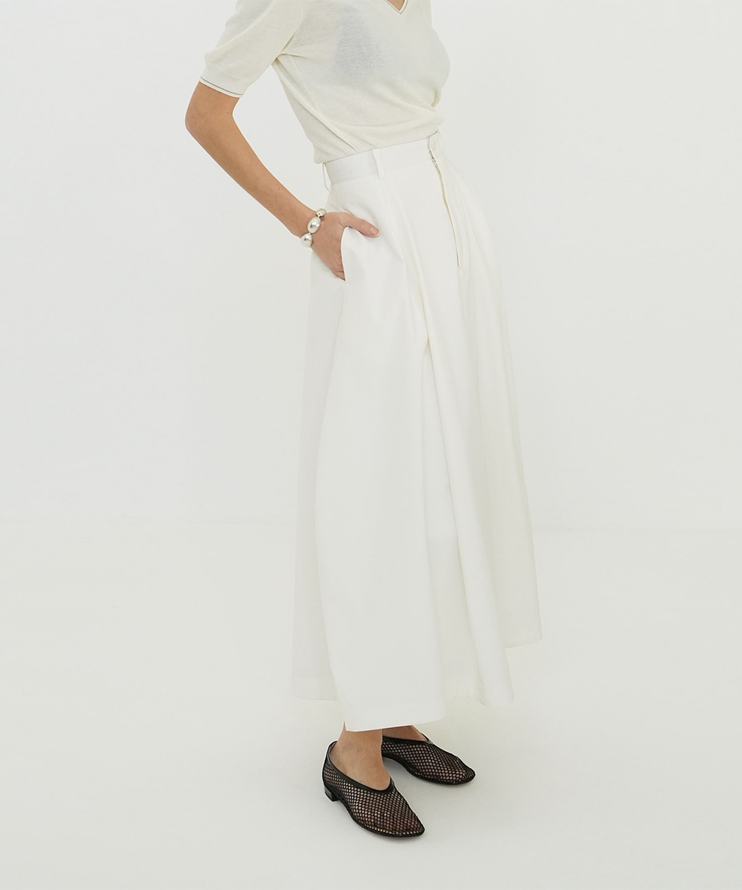 COCOON LINE VOLUME SKIRT CLANE