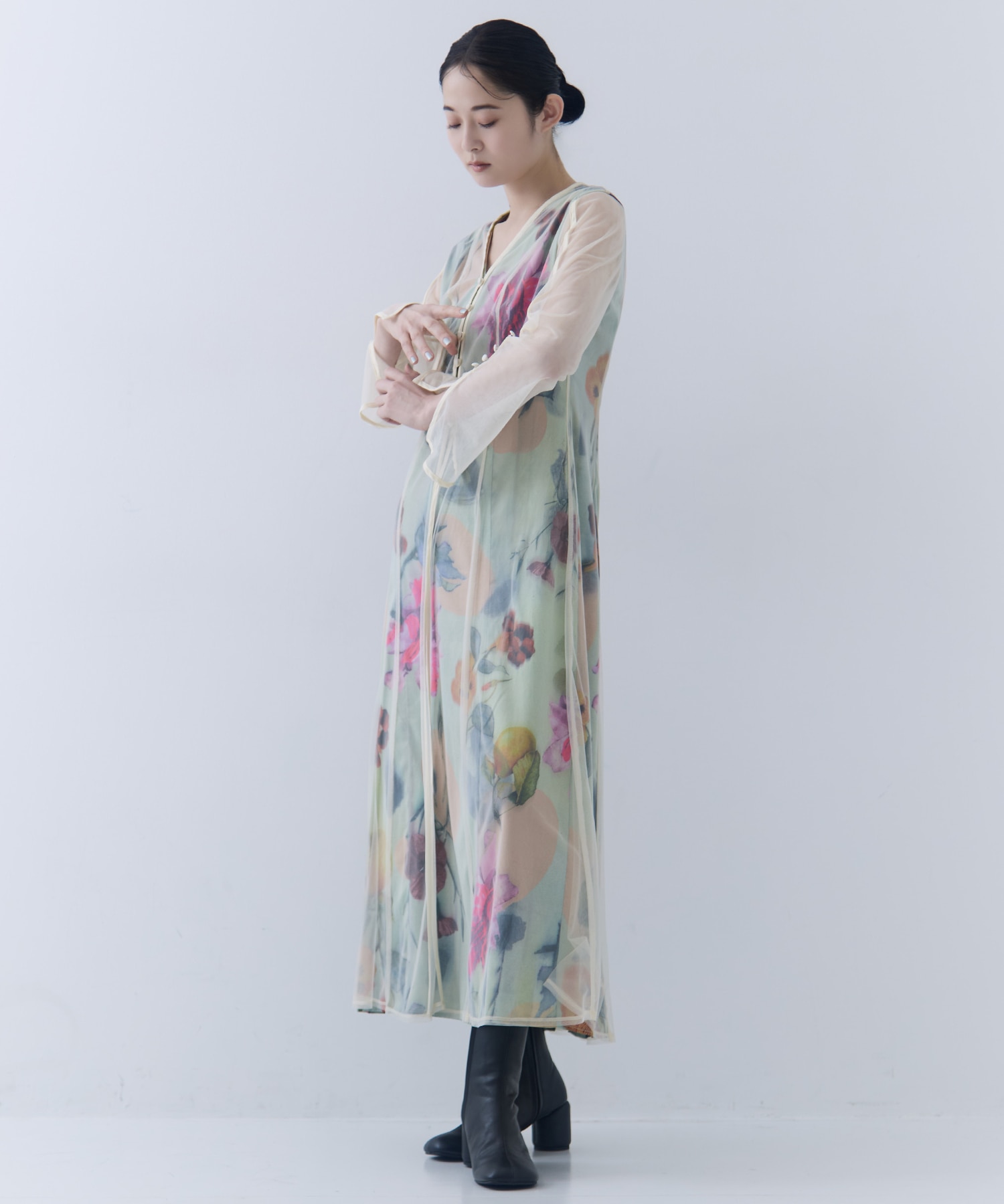 UND GRACE CHIFFON VEIL DRESS AMERI