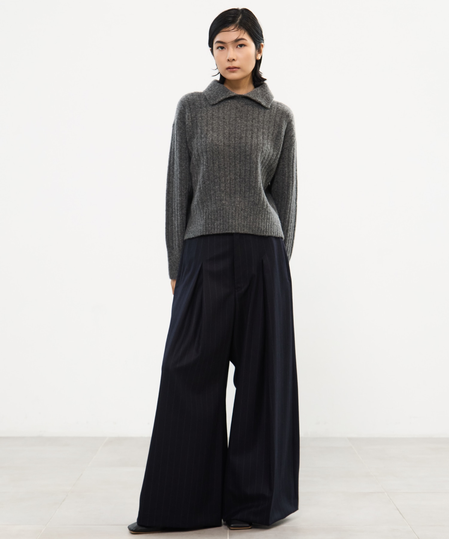 Cropped Collar Knit UJOH