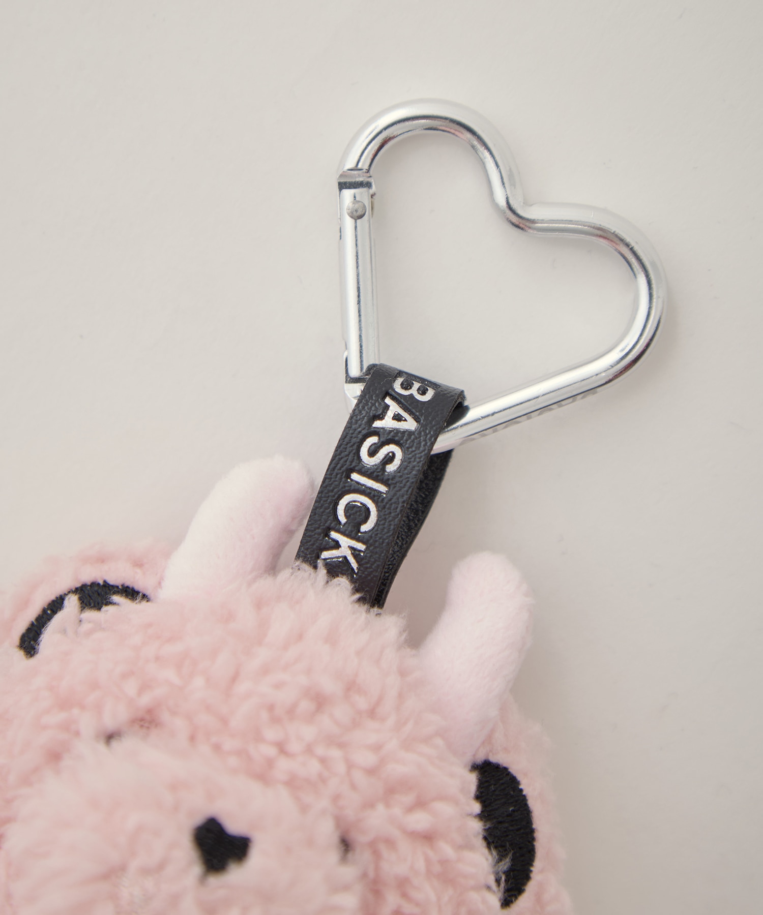A KUMA charm BASICKS