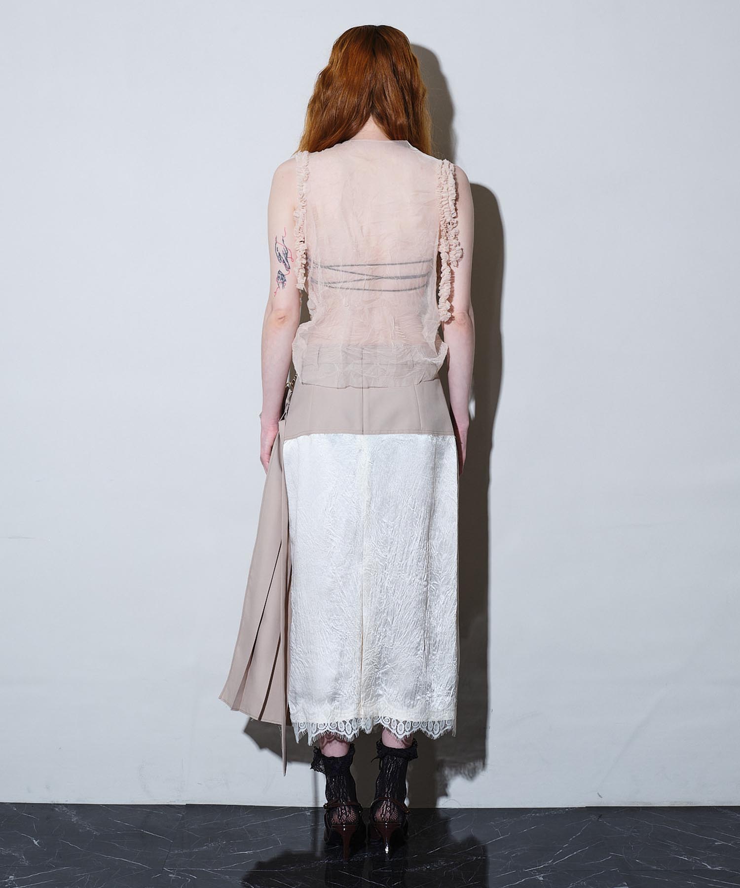 Washer eternal frill blouse HEELAL