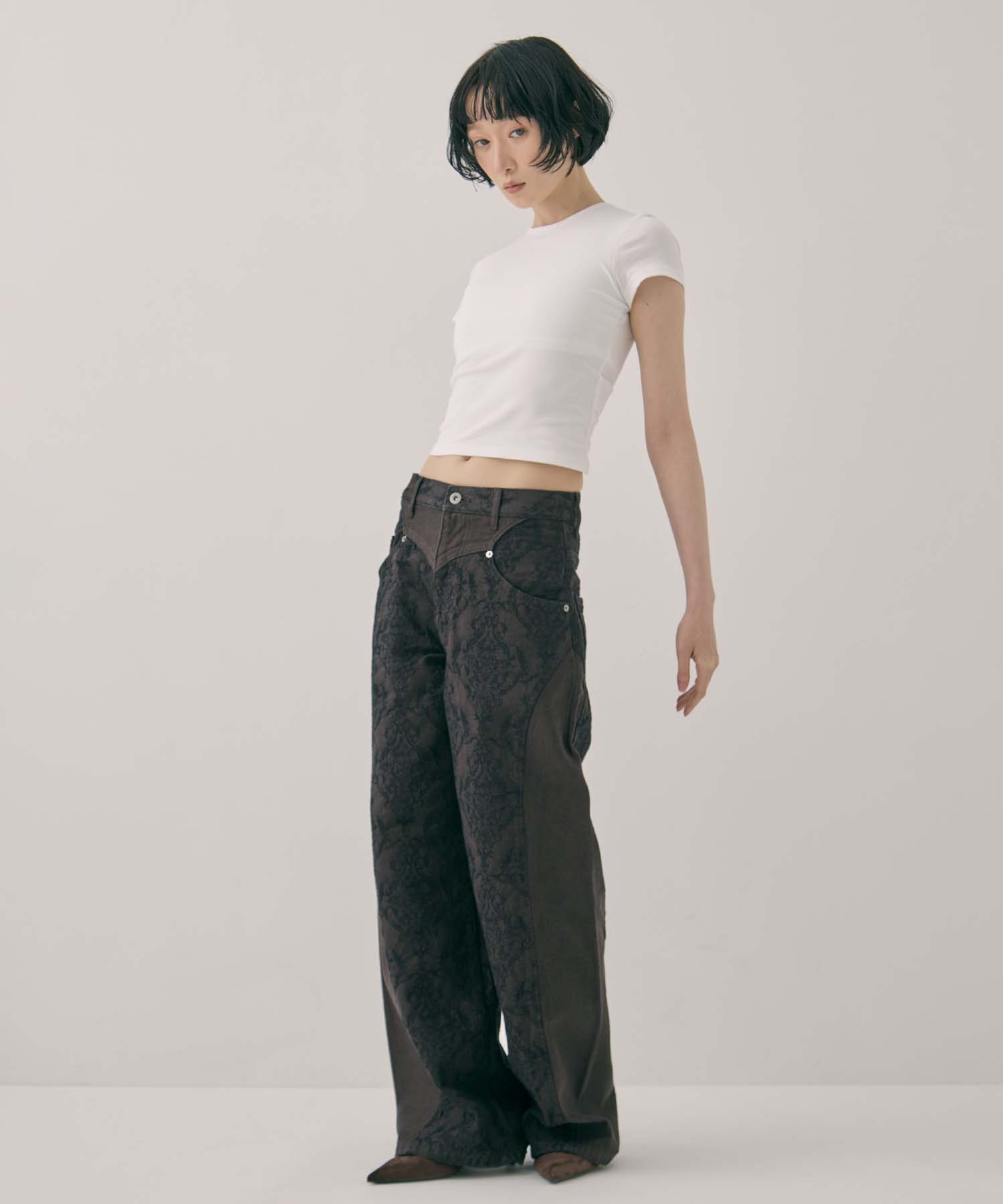 別注 DAMASK-PRINT DENIM CURVE-FIT HIGH-RISE JEANS FETICO