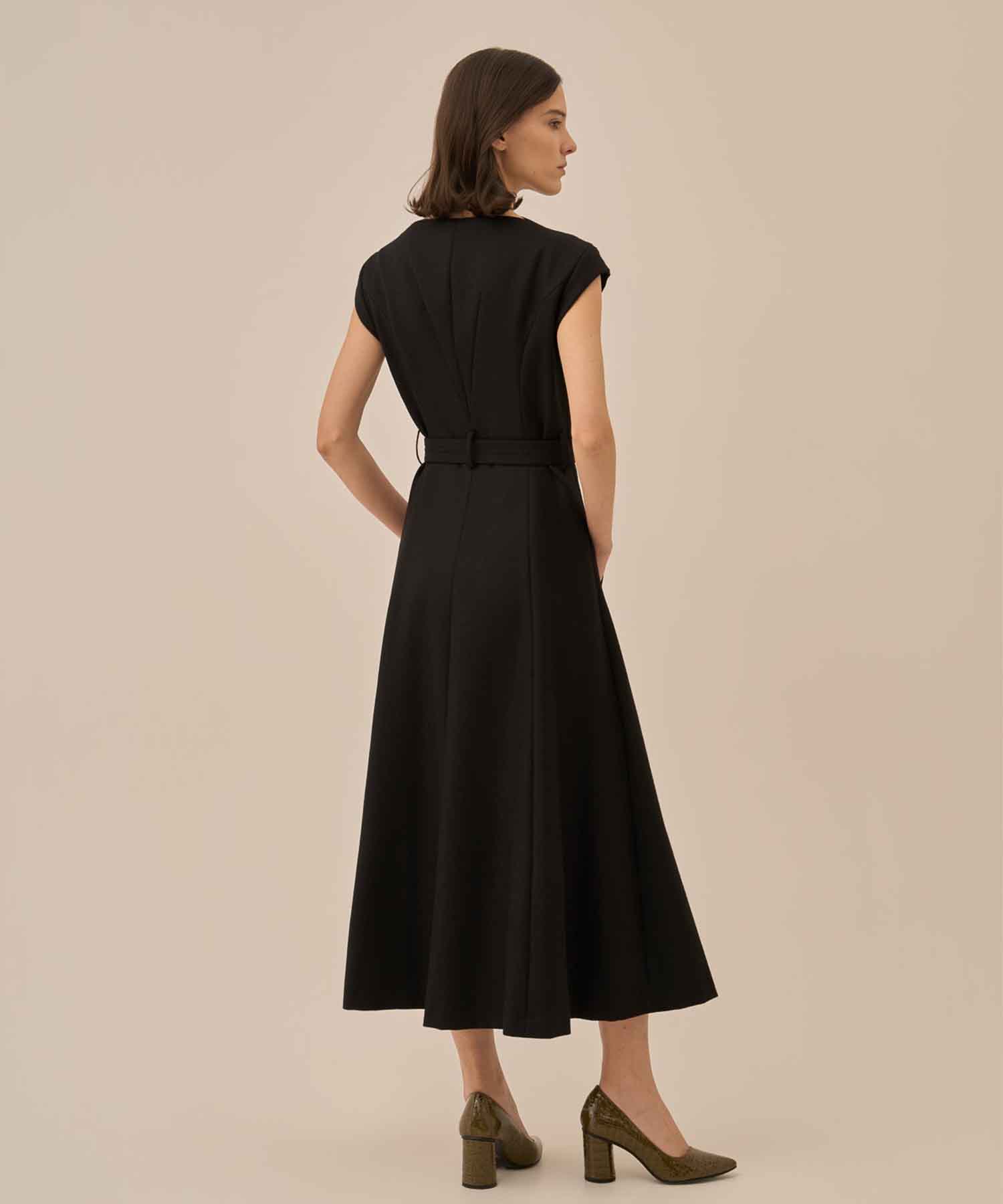 Sesilia dress AKIRANAKA